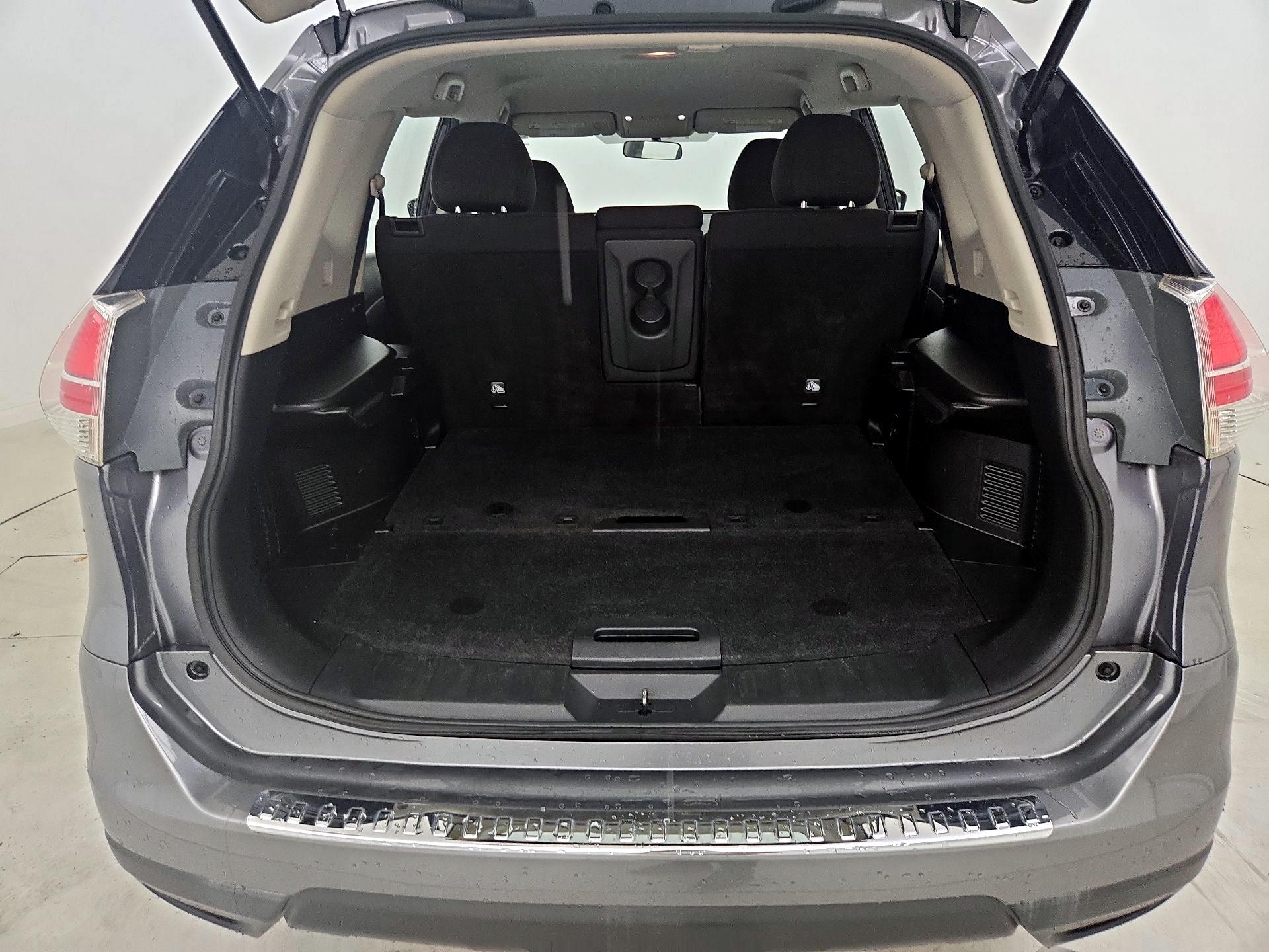Thumbnail: 2015 Nissan Rogue - 20