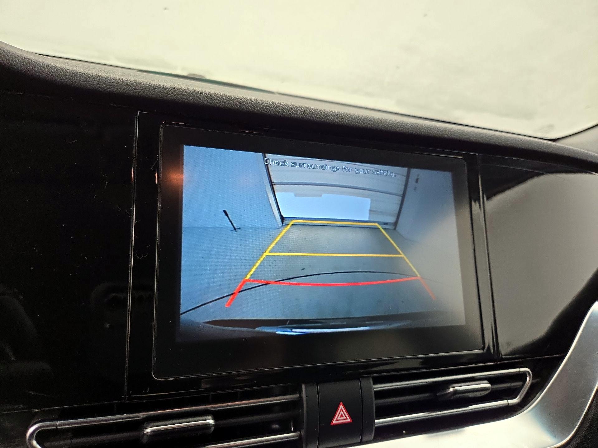 Thumbnail: 2020 Kia Niro - 14