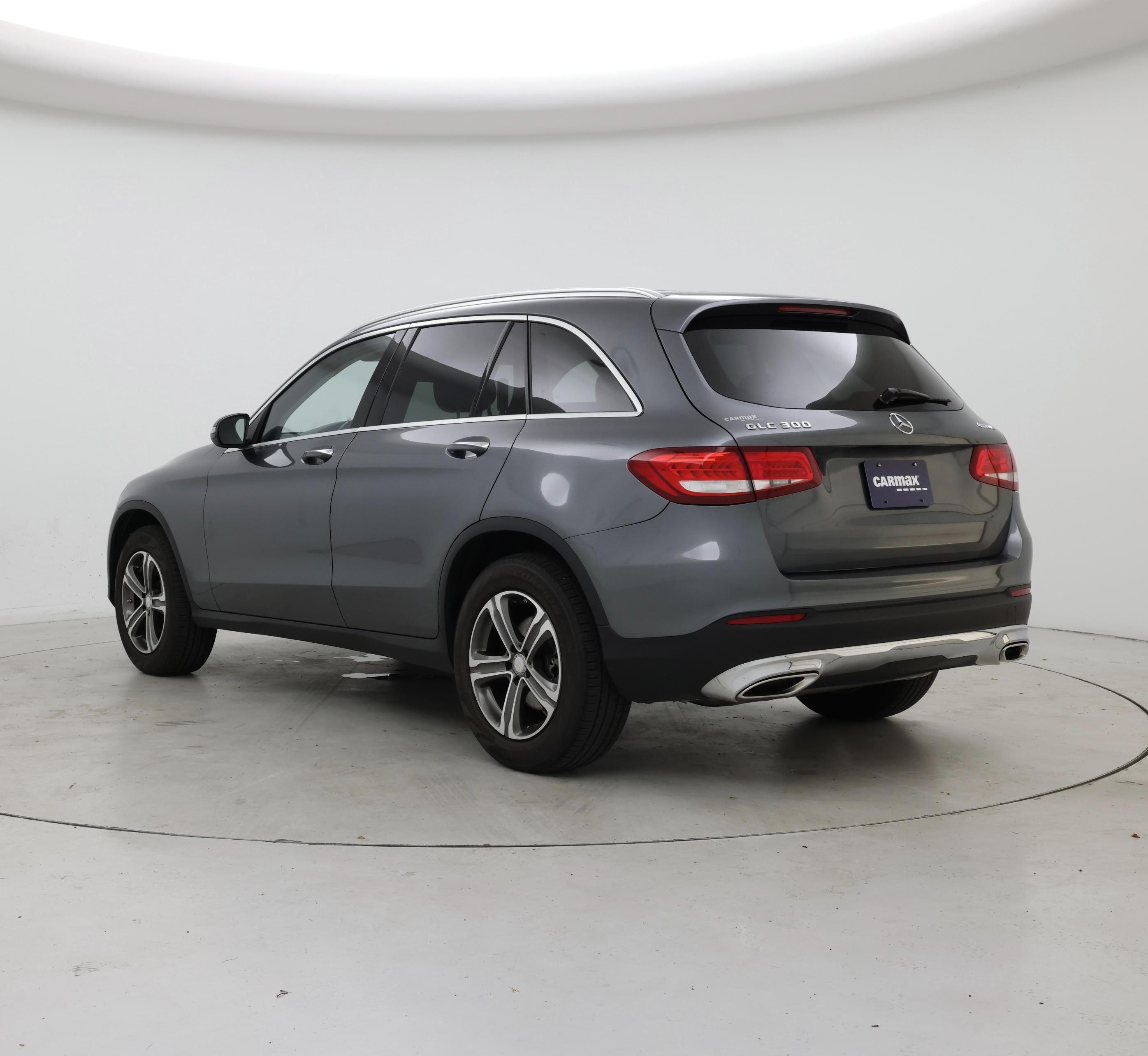 Thumbnail: 2016 Mercedes-Benz GLC - 2