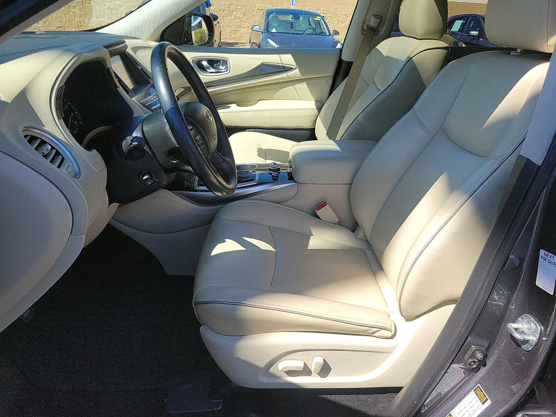 Thumbnail: 2019 INFINITI QX60 - 9