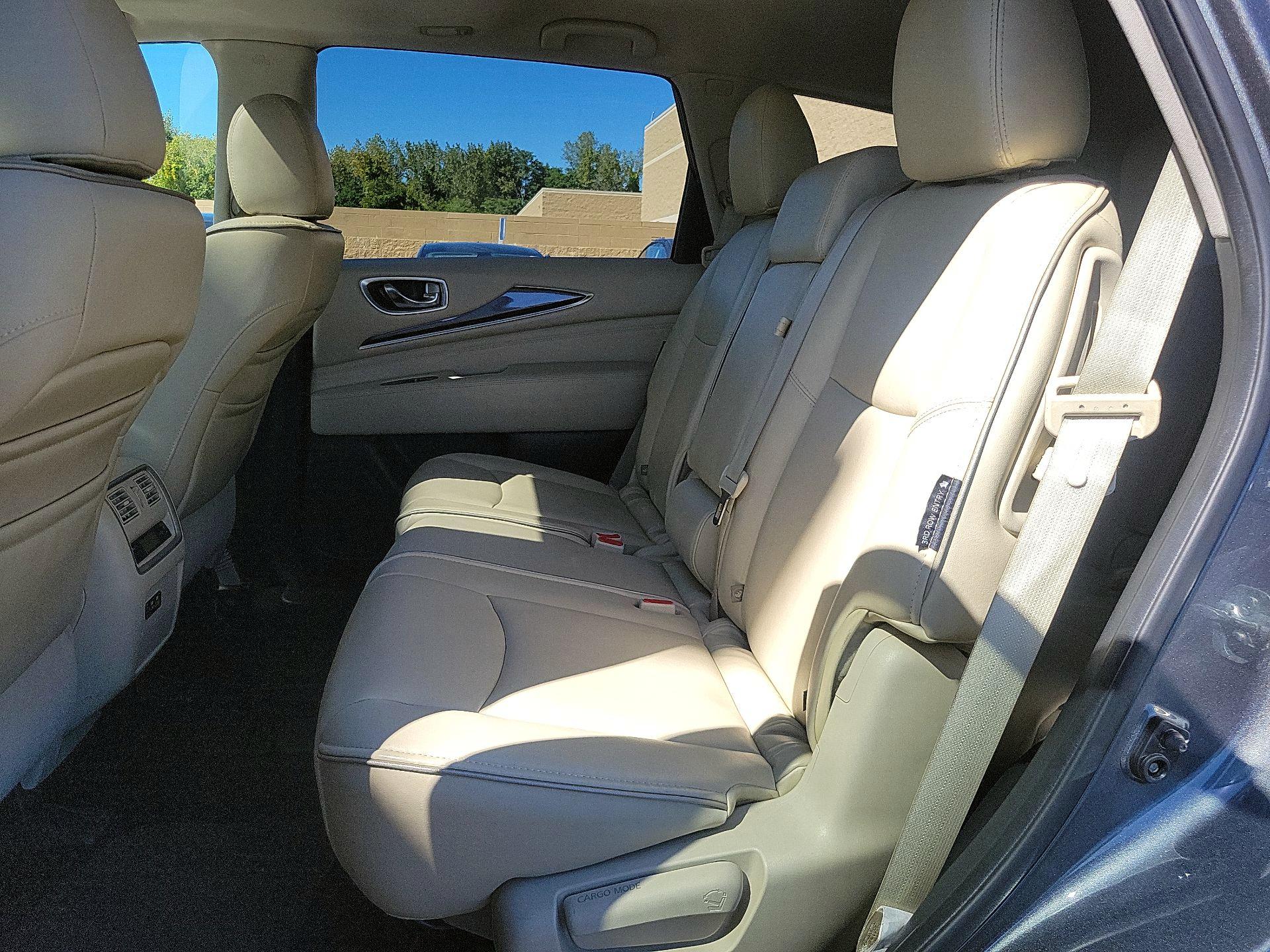Thumbnail: 2019 INFINITI QX60 - 18