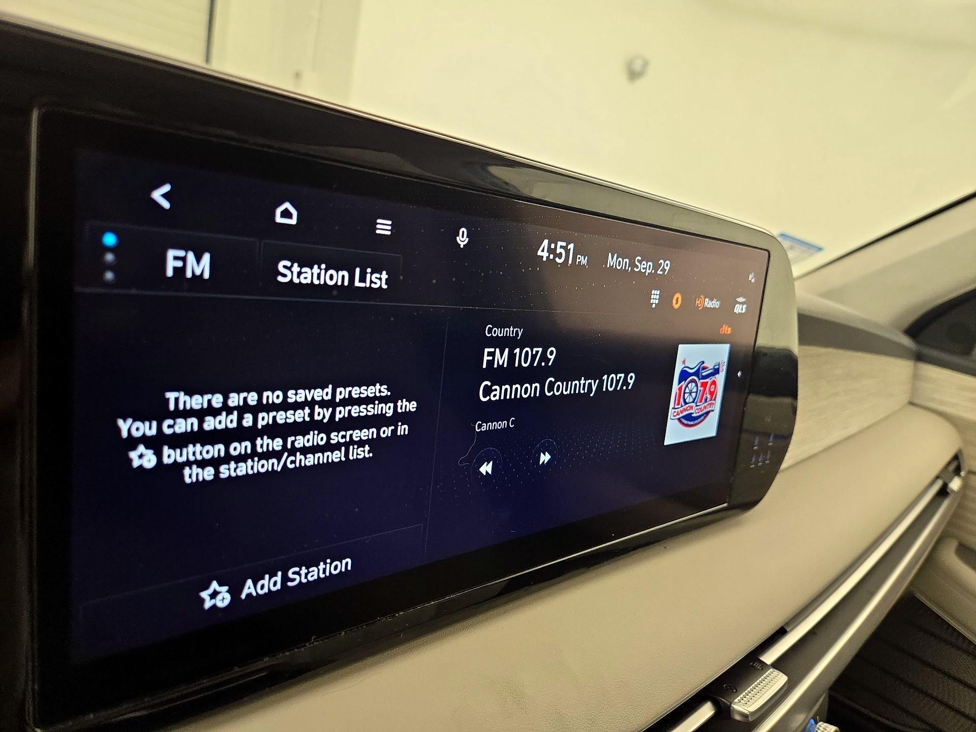 Thumbnail: 2023 Hyundai Palisade - 16