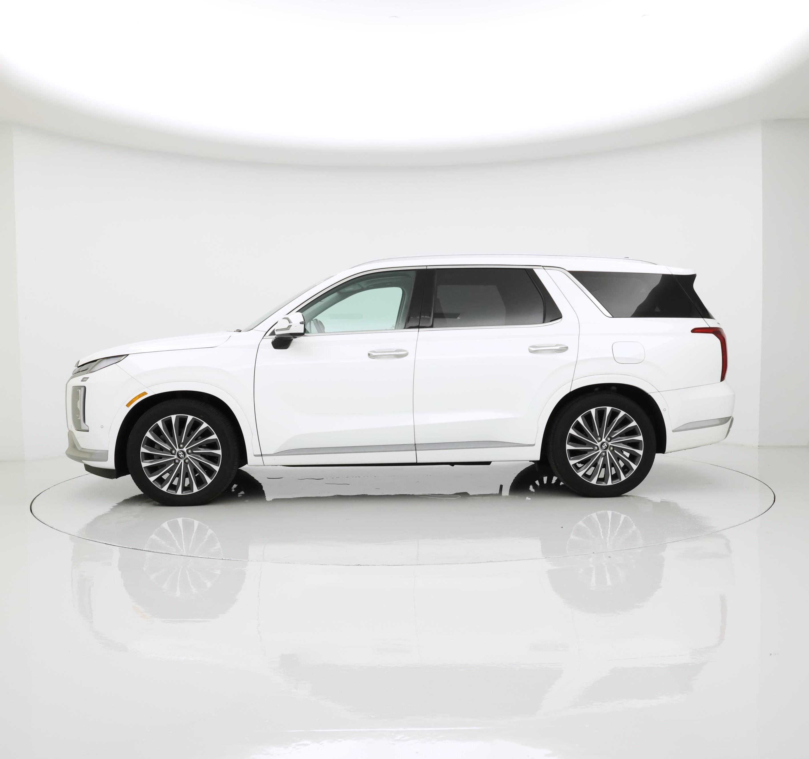 Thumbnail: 2023 Hyundai Palisade - 3