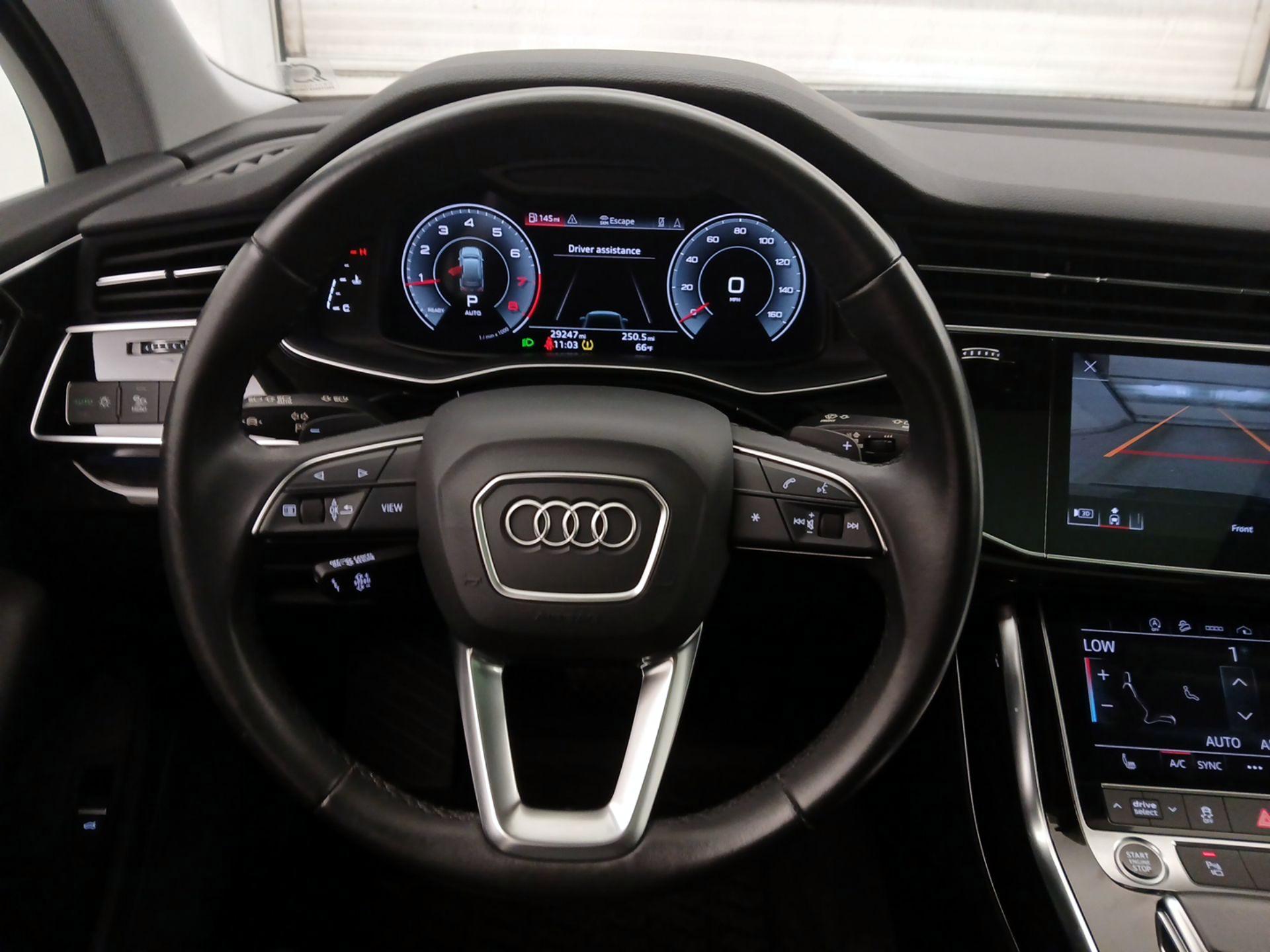 Thumbnail: 2022 Audi Q7 - 10