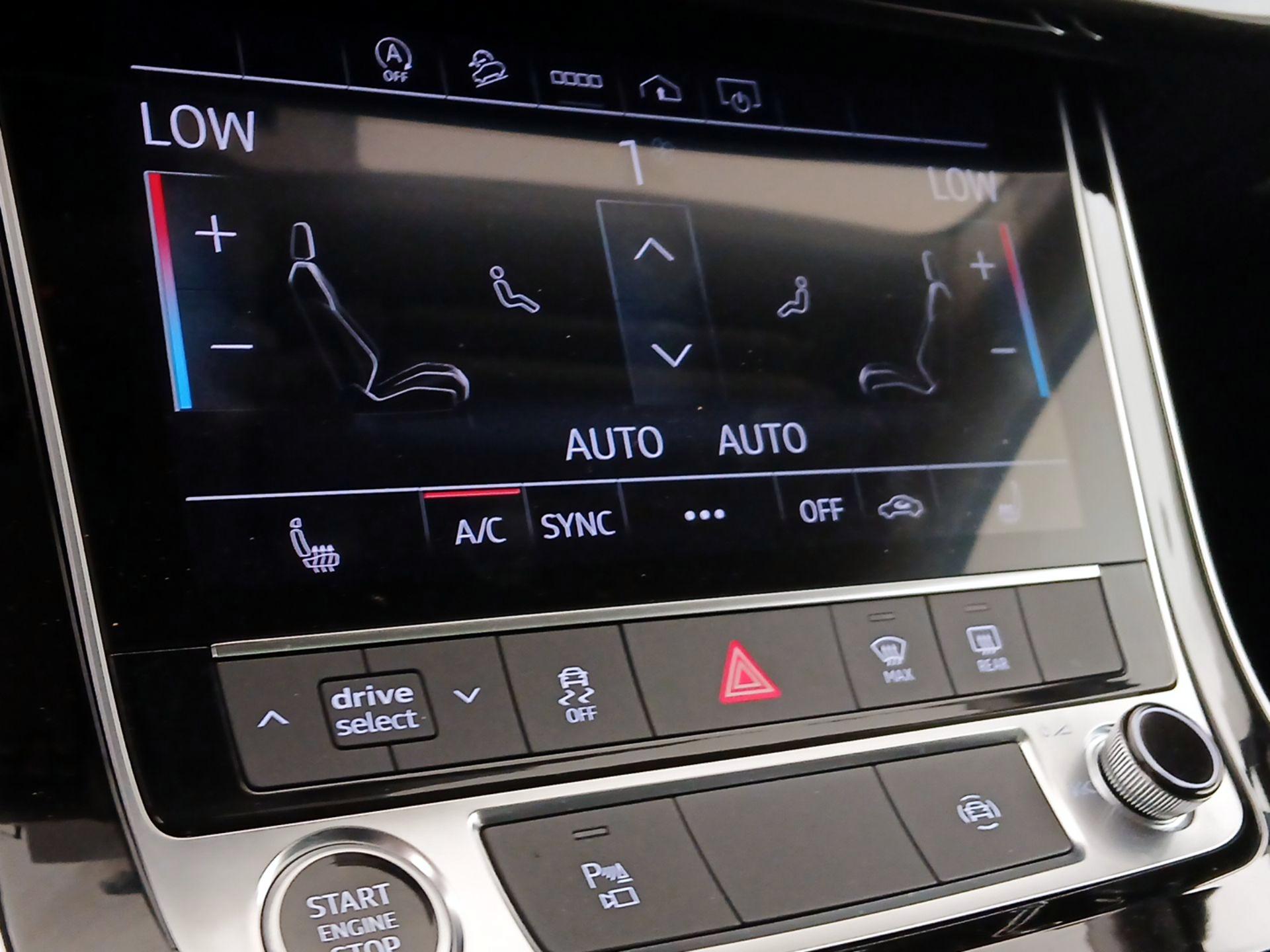 Thumbnail: 2022 Audi Q7 - 16