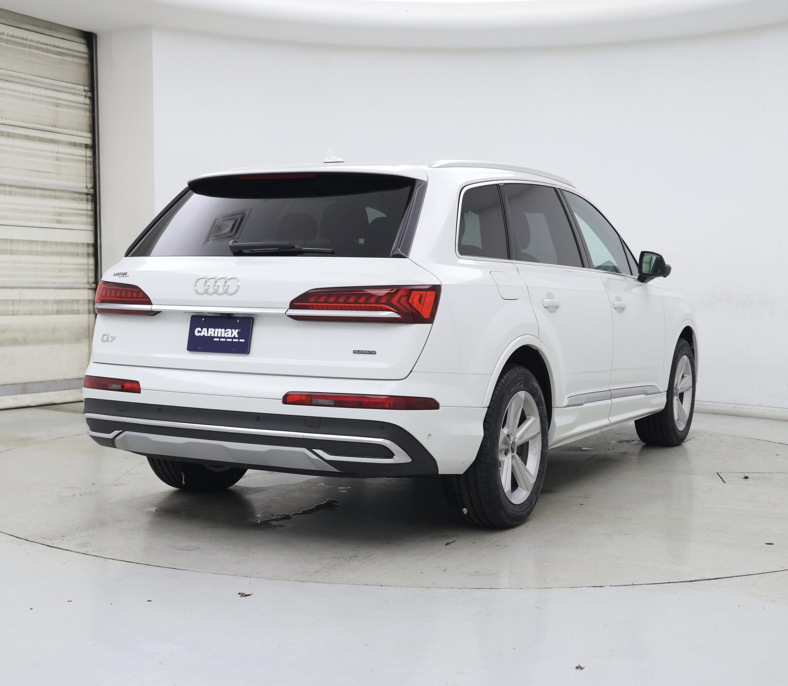 Thumbnail: 2022 Audi Q7 - 8