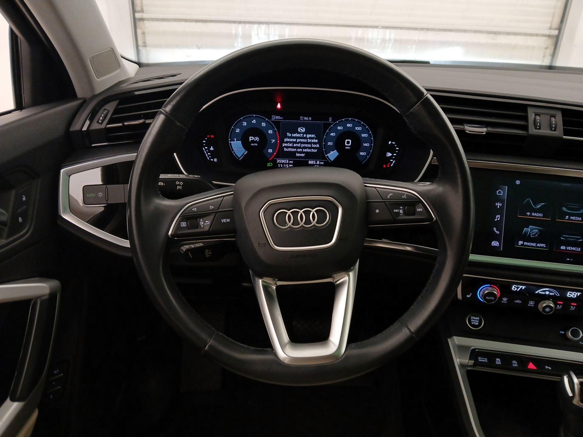 Thumbnail: 2022 Audi Q3 - 10
