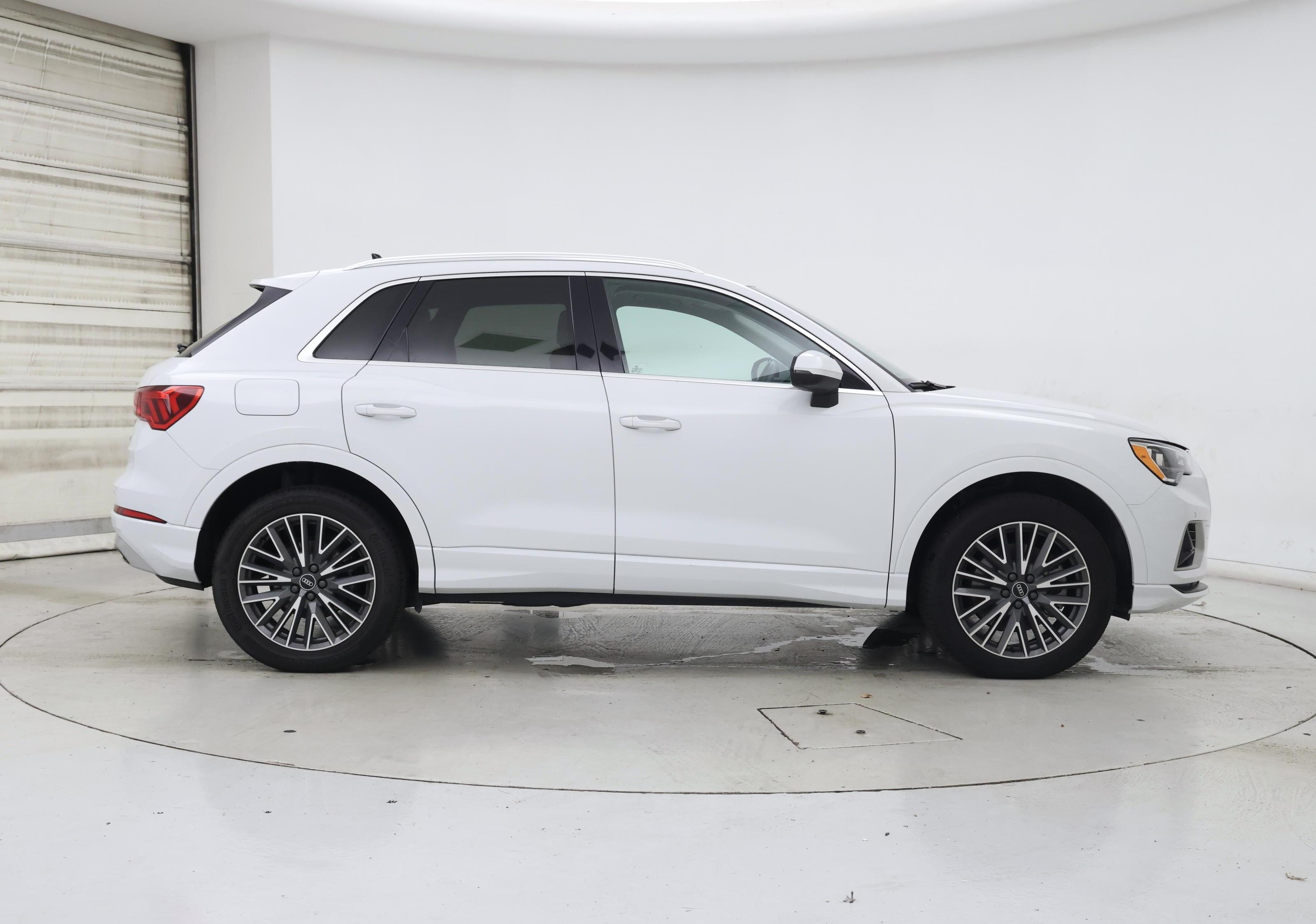 Thumbnail: 2022 Audi Q3 - 7