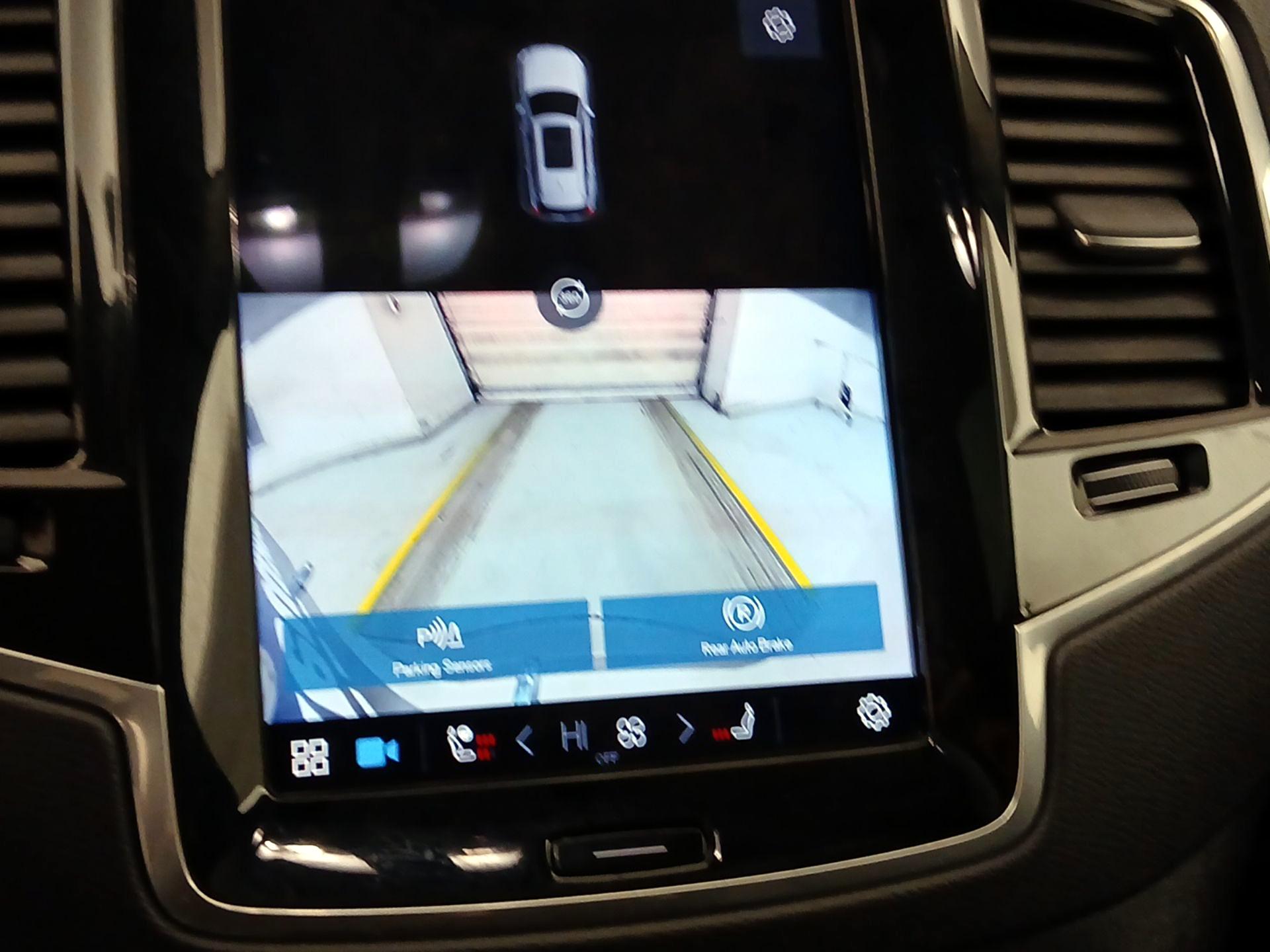 Thumbnail: 2024 Volvo XC90 - 14