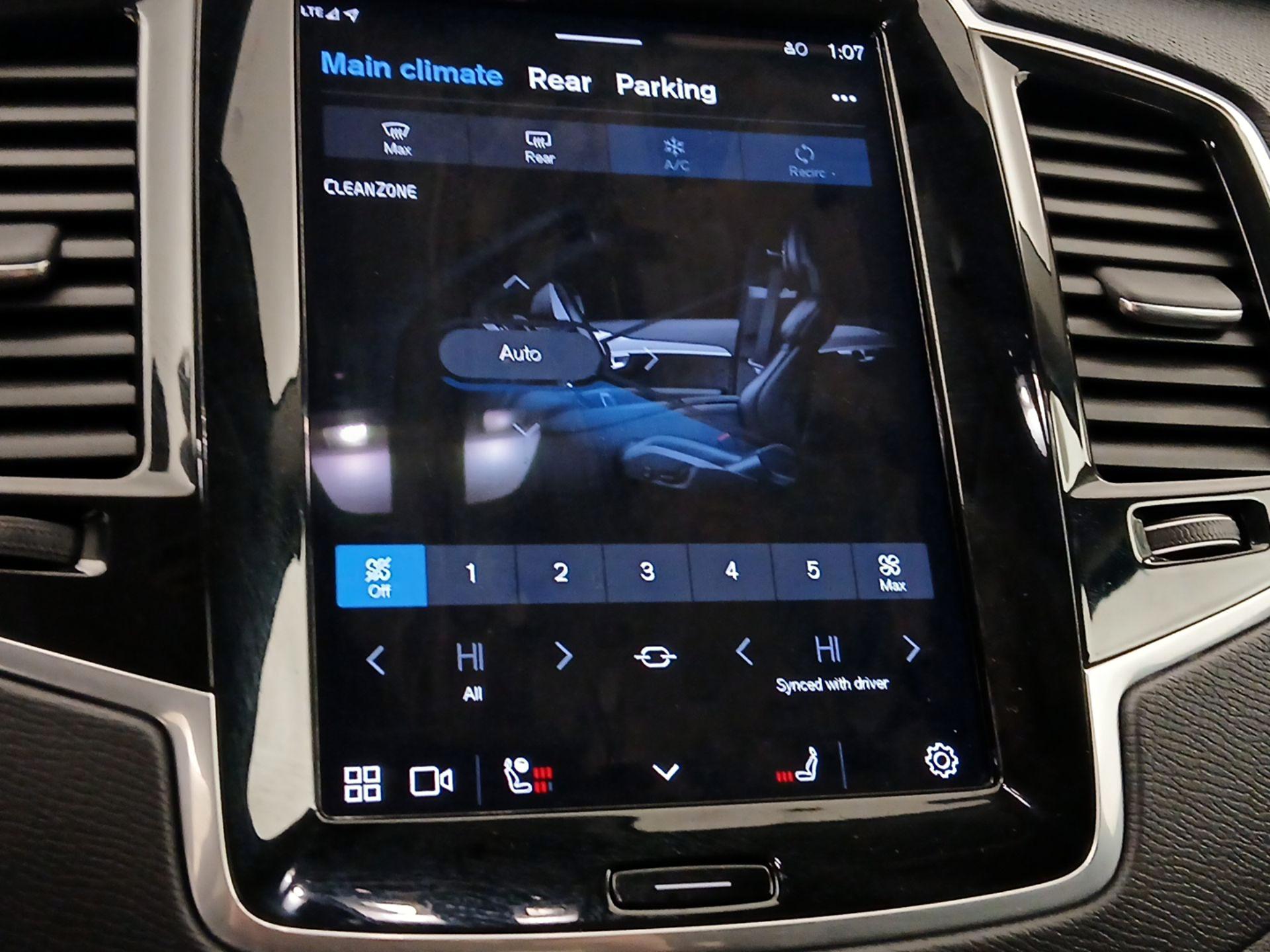 Thumbnail: 2024 Volvo XC90 - 16