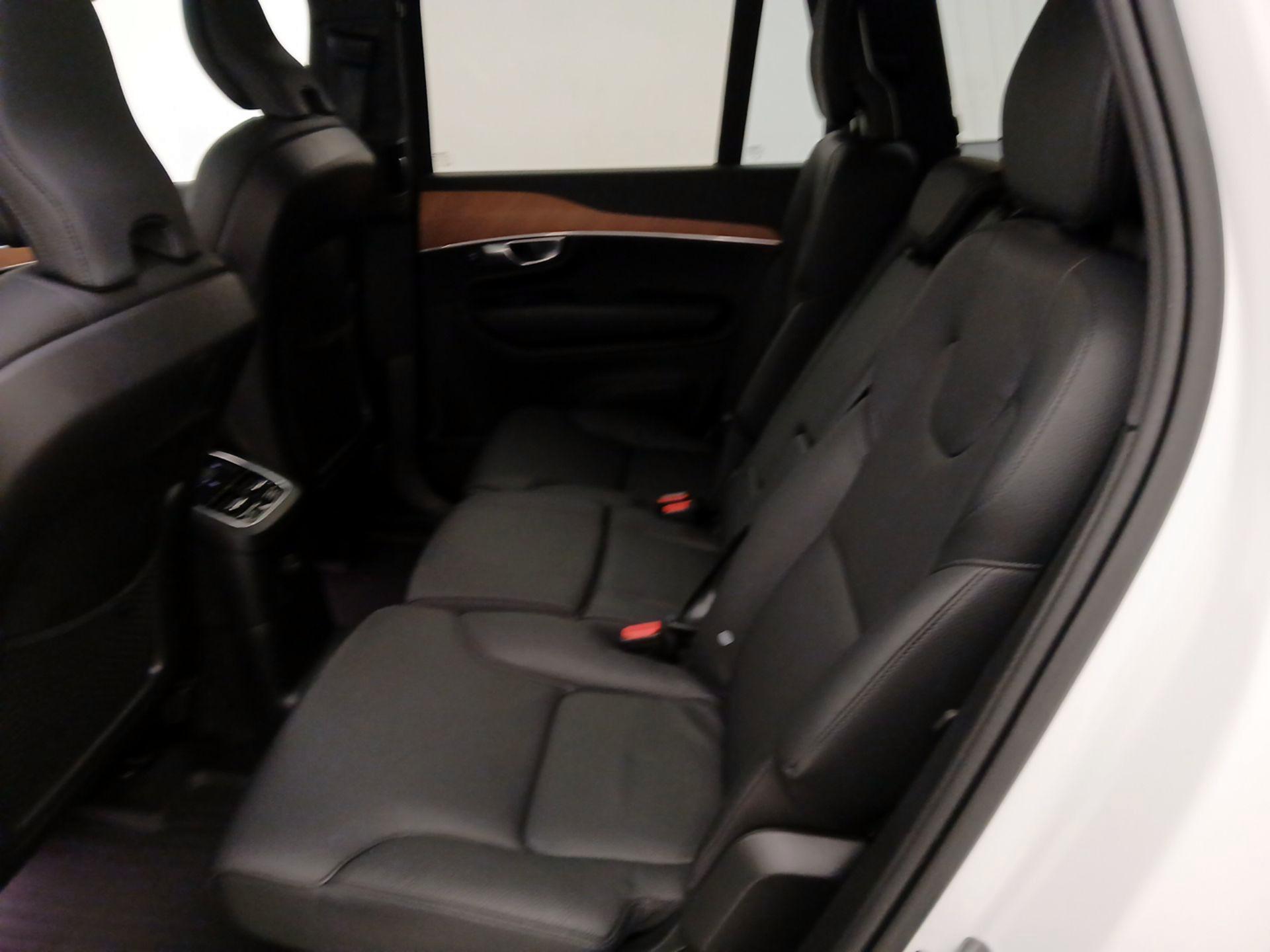 Thumbnail: 2024 Volvo XC90 - 20