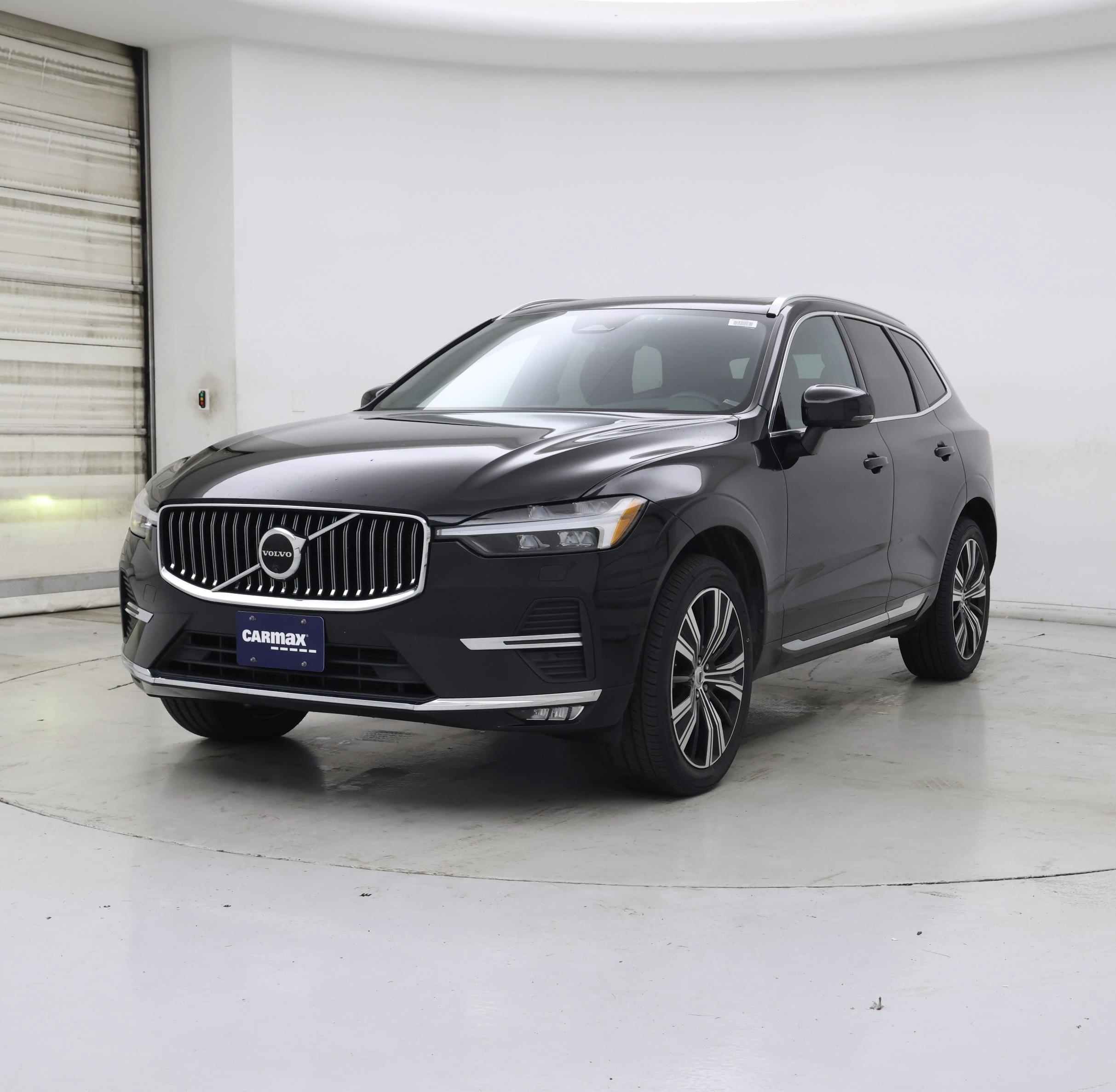 Thumbnail: 2022 Volvo XC60 - 4
