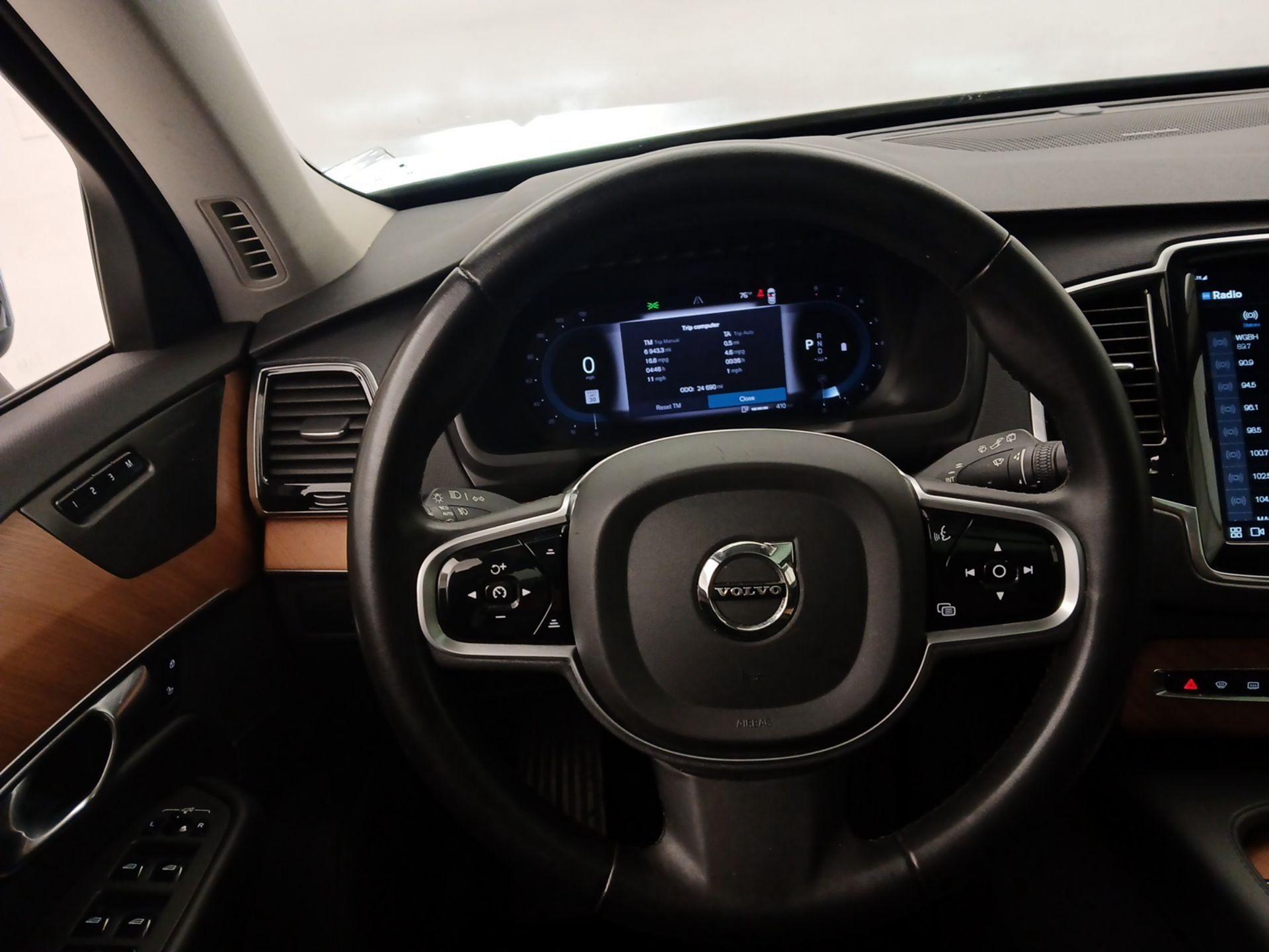 Thumbnail: 2023 Volvo XC90 - 10