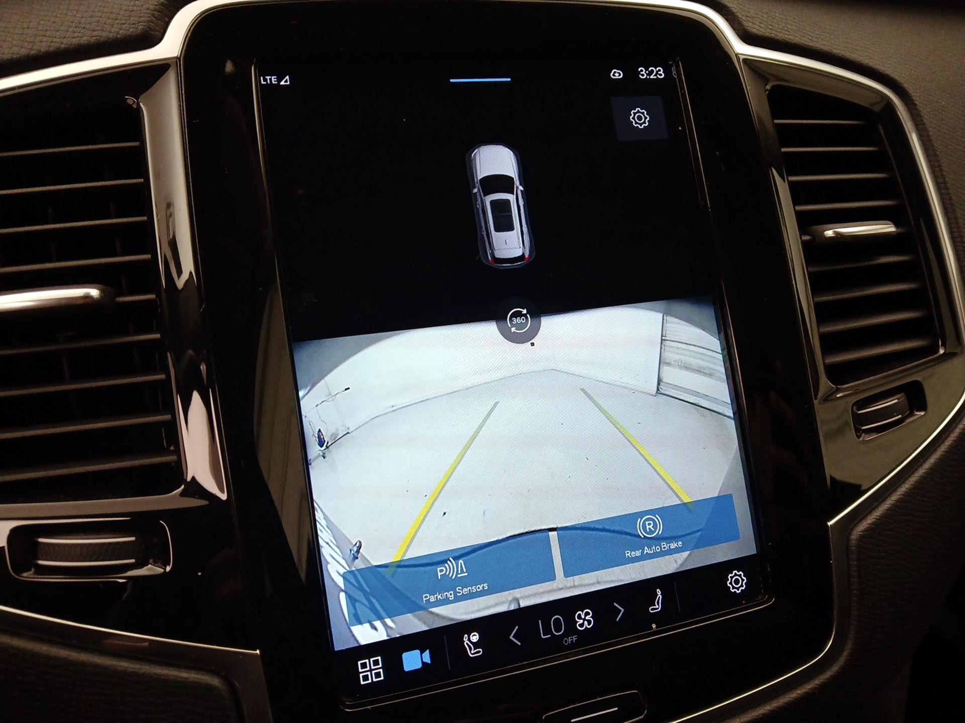 Thumbnail: 2023 Volvo XC90 - 14