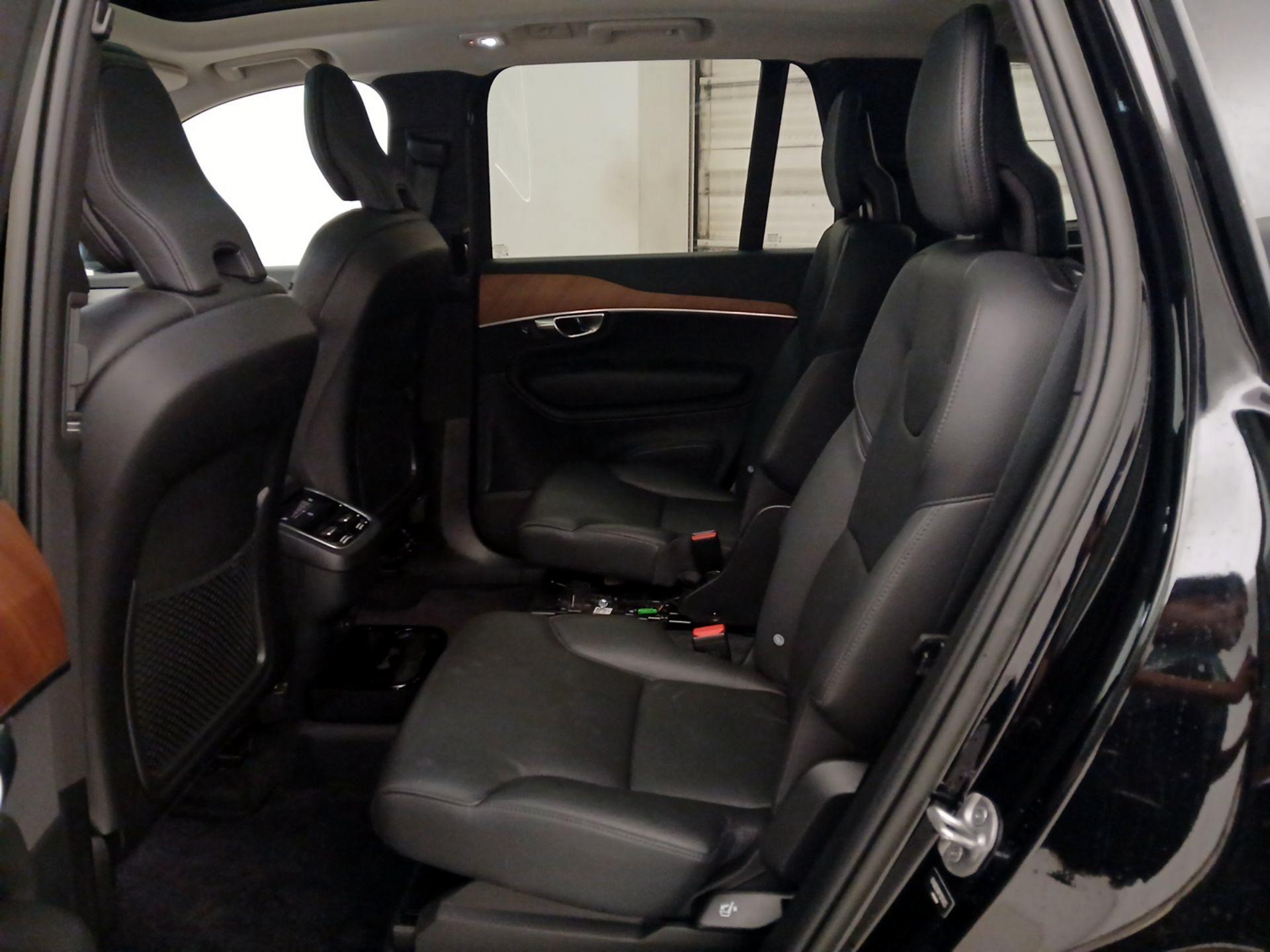 Thumbnail: 2023 Volvo XC90 - 20