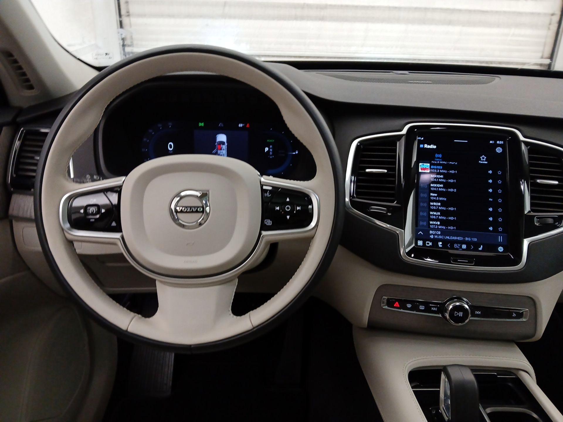 Thumbnail: 2024 Volvo XC90 - 10