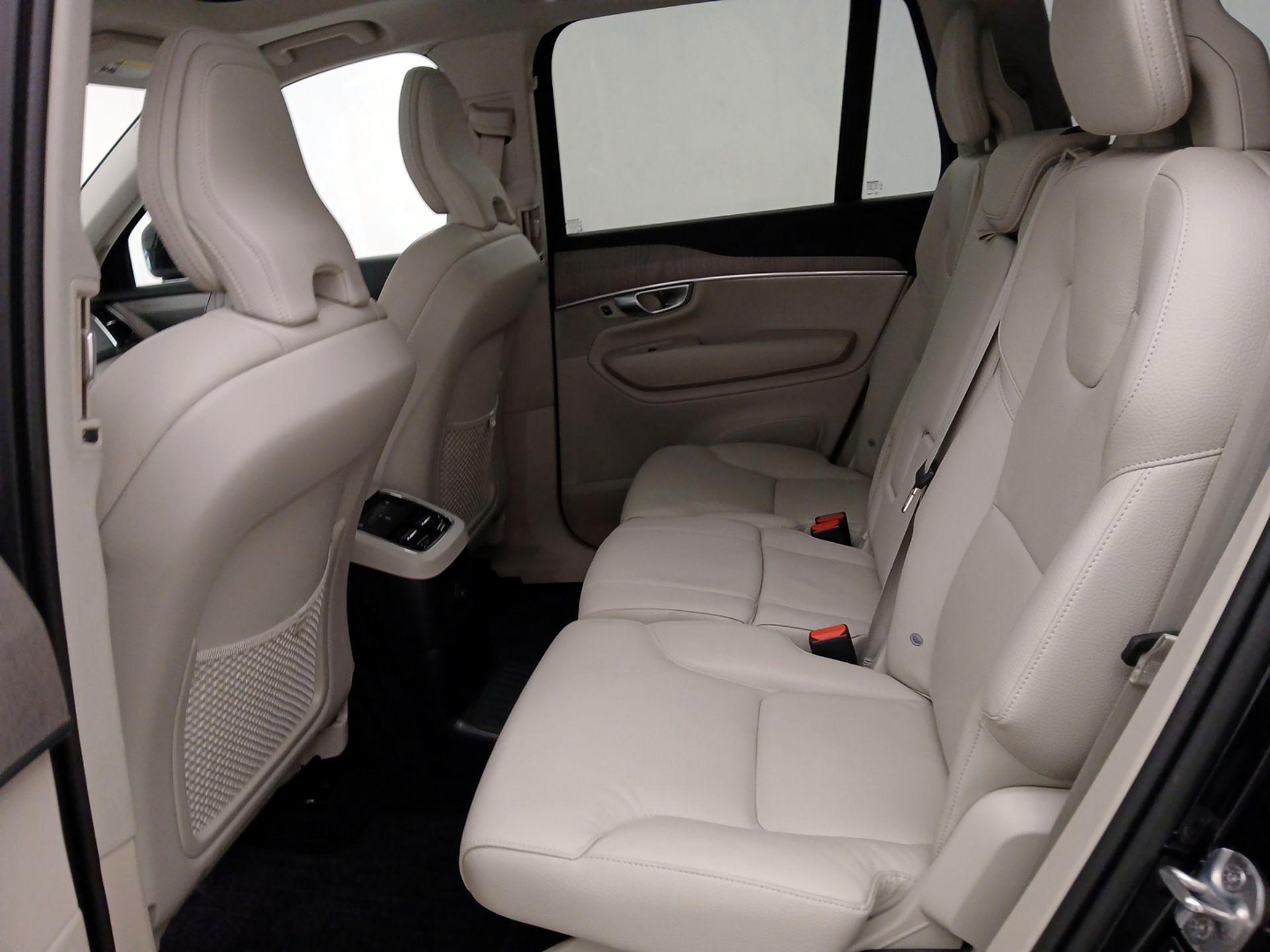 Thumbnail: 2024 Volvo XC90 - 20