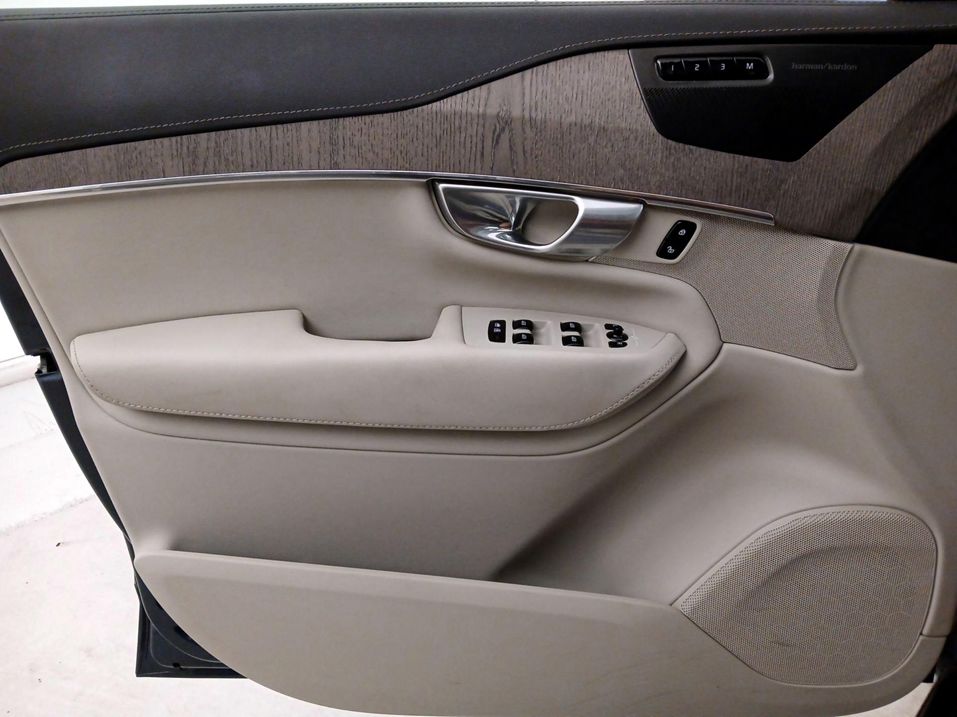 Thumbnail: 2023 Volvo XC90 - 12