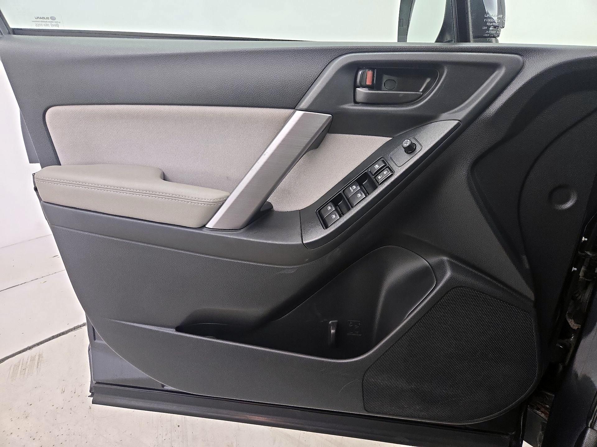 Thumbnail: 2016 Subaru Forester - 12