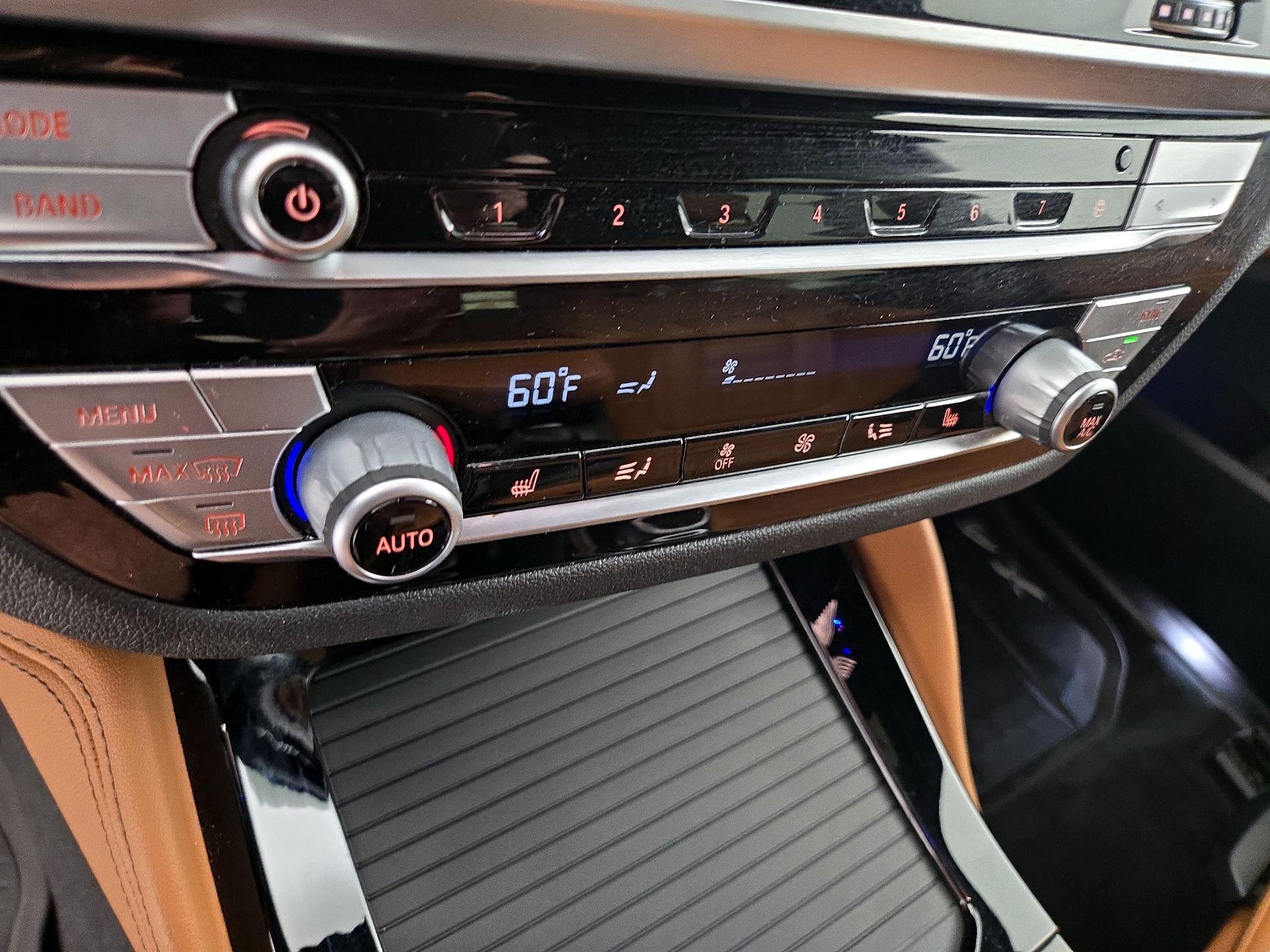 Thumbnail: 2021 BMW X4 - 17