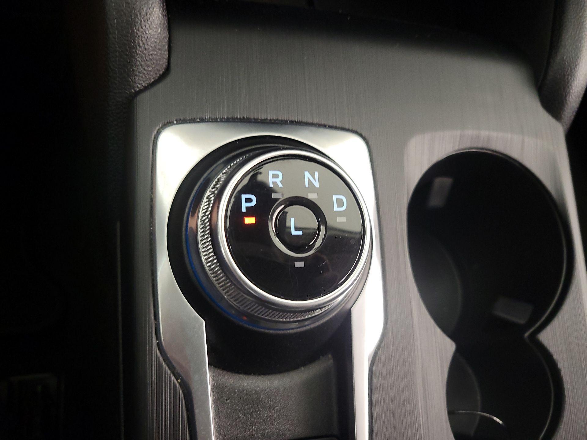 Thumbnail: 2022 Ford Escape - 18