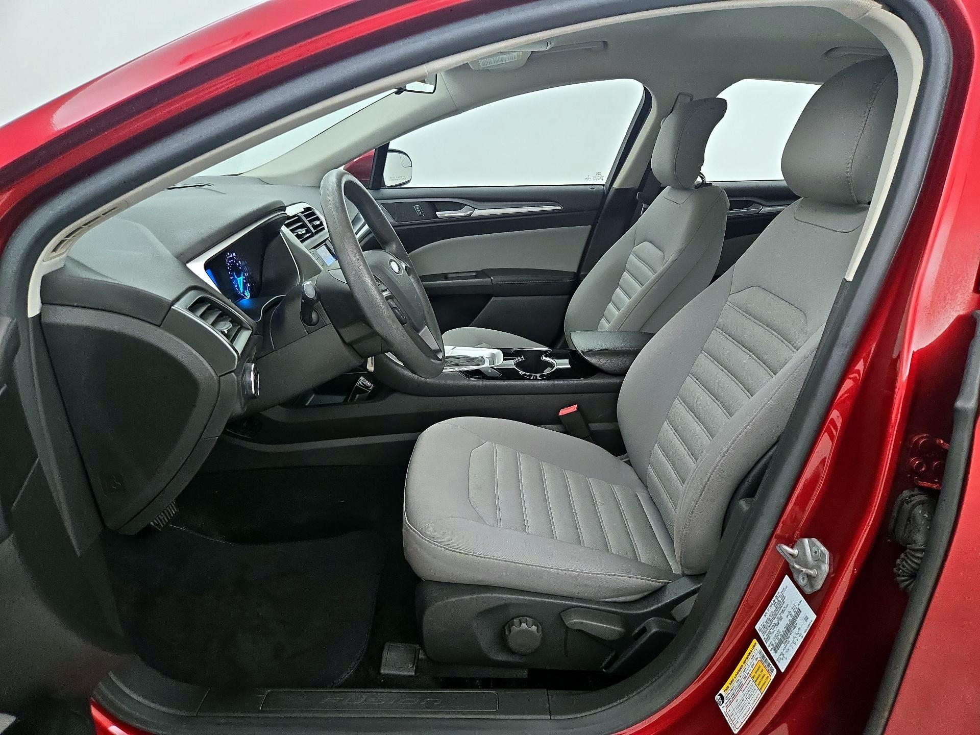 Thumbnail: 2014 Ford Fusion - 11