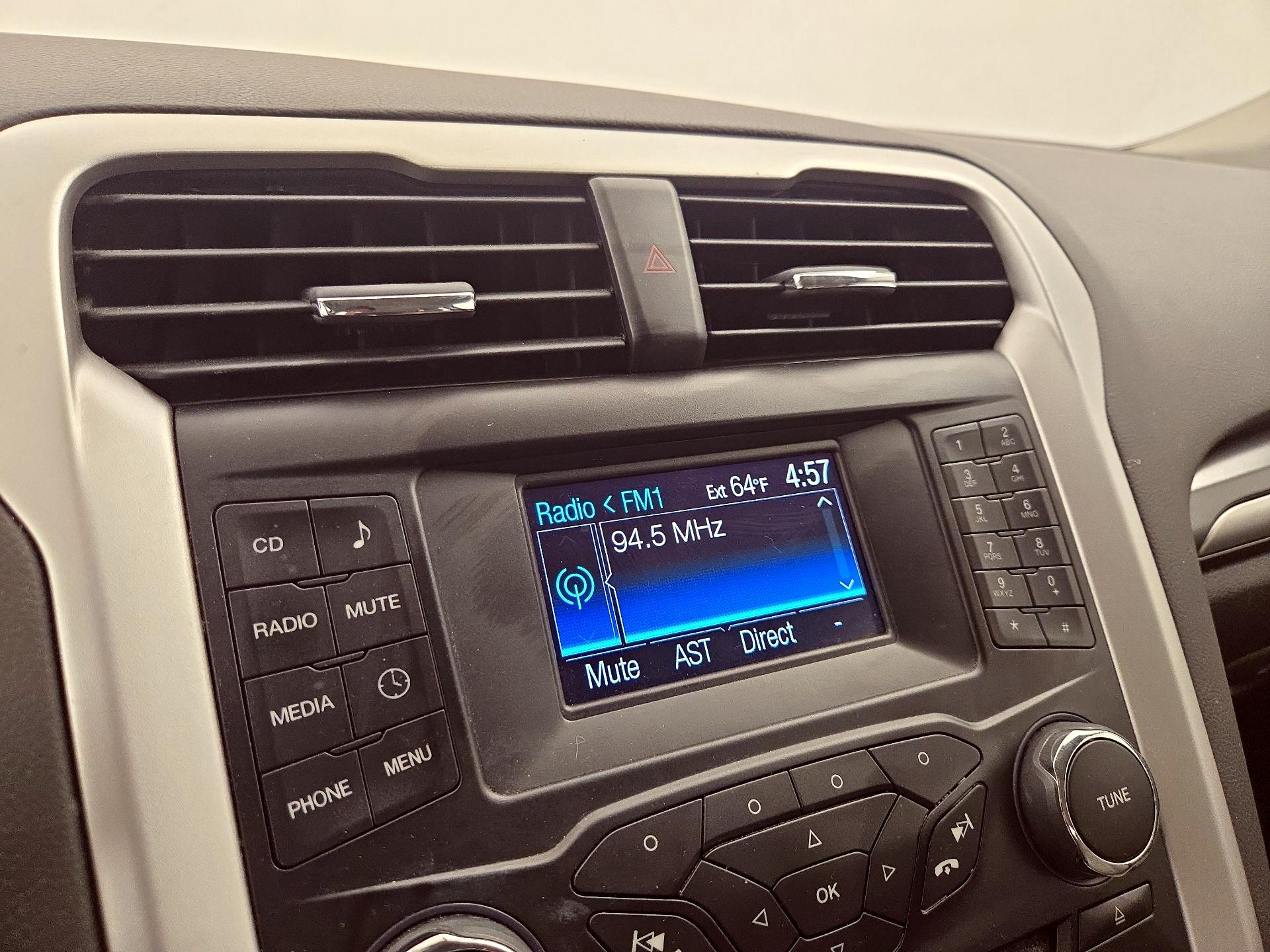 Thumbnail: 2014 Ford Fusion - 14