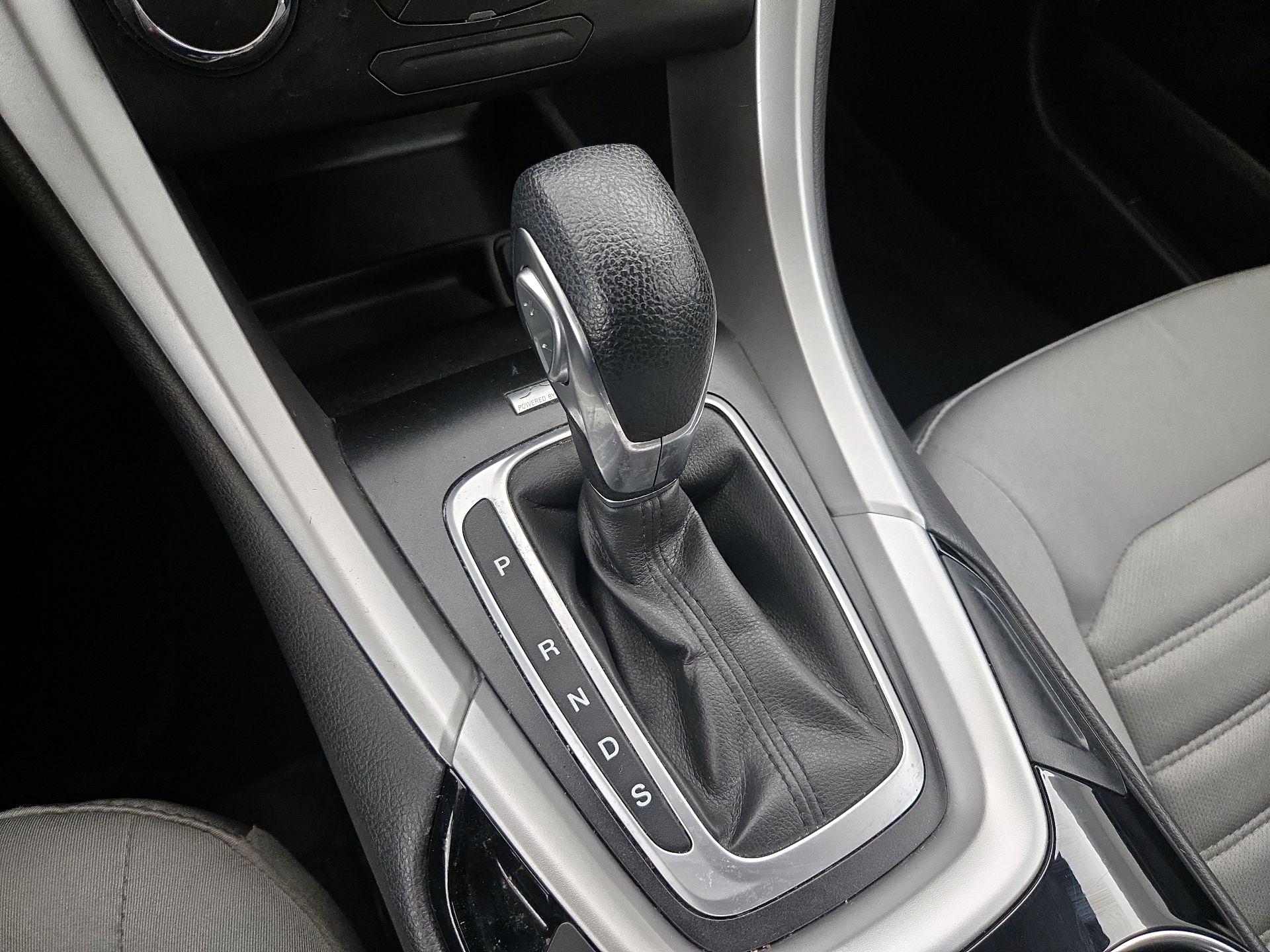 Thumbnail: 2014 Ford Fusion - 16