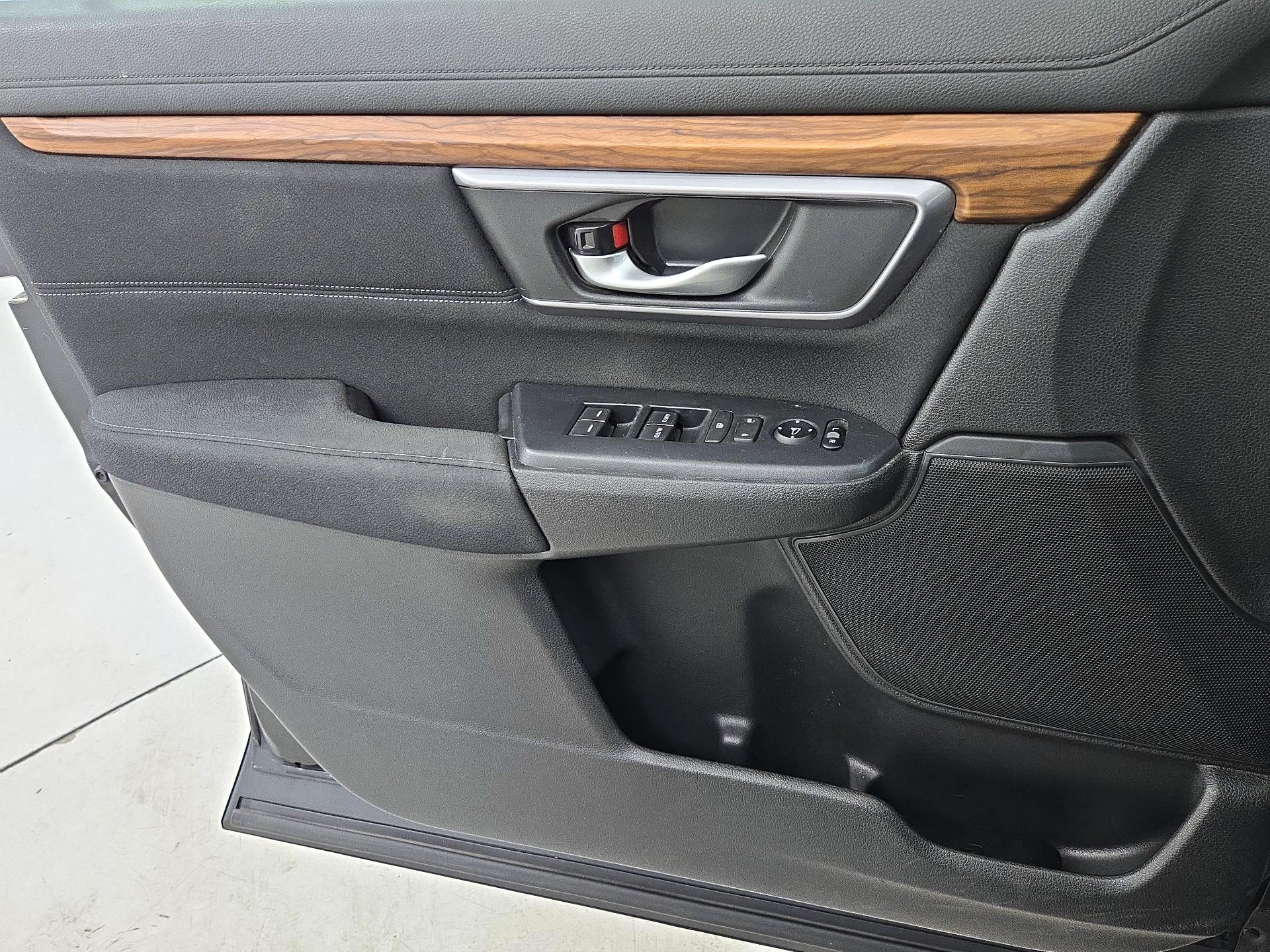 Thumbnail: 2017 Honda CR-V - 12