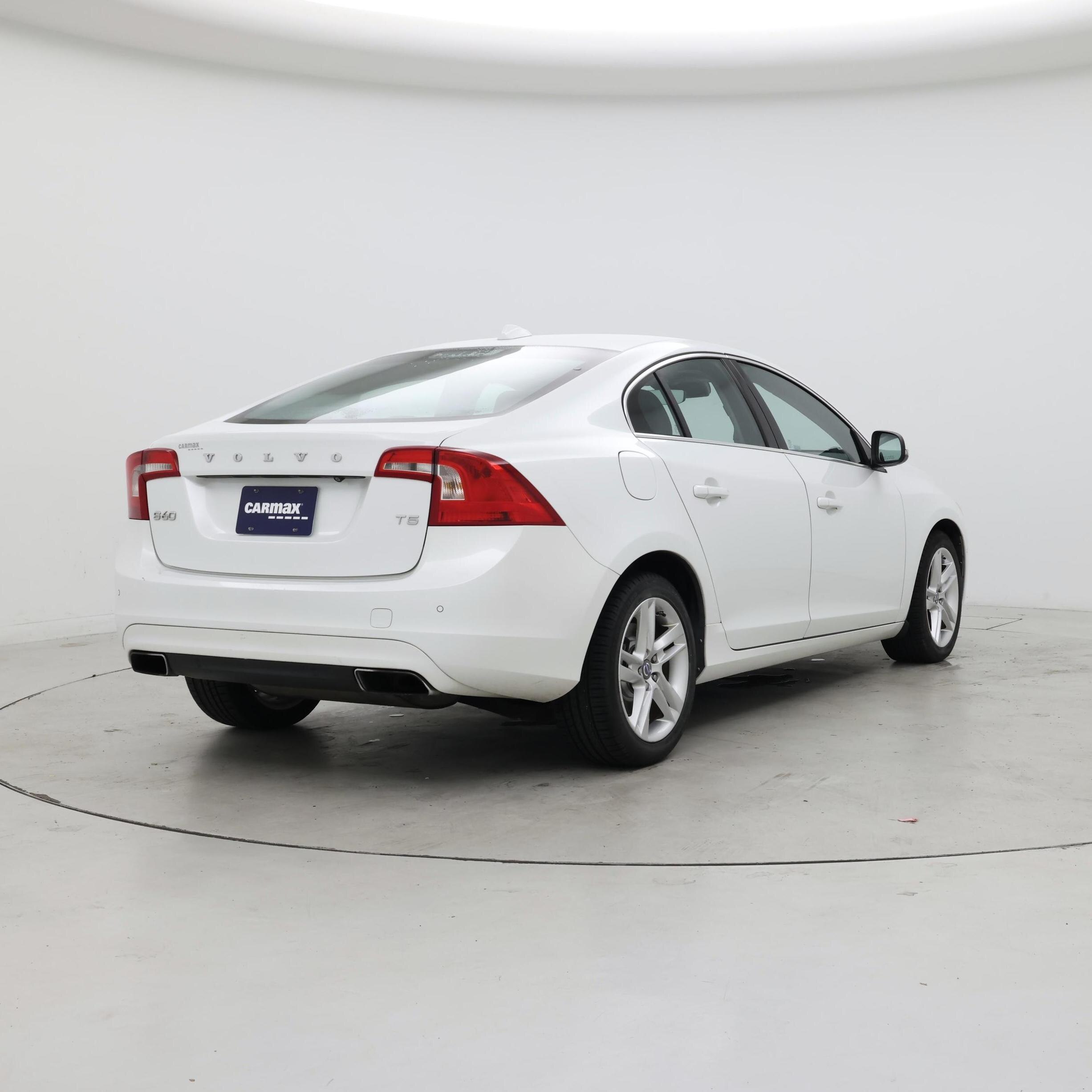 Thumbnail: 2015 Volvo S60 - 8