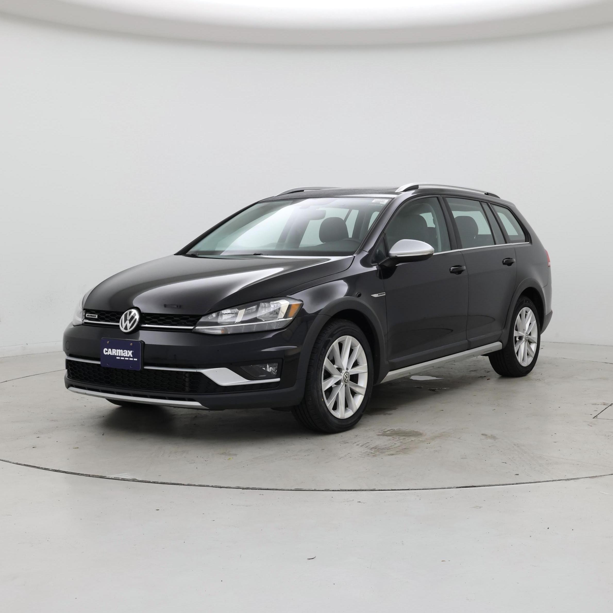 Thumbnail: 2019 Volkswagen Golf - 4