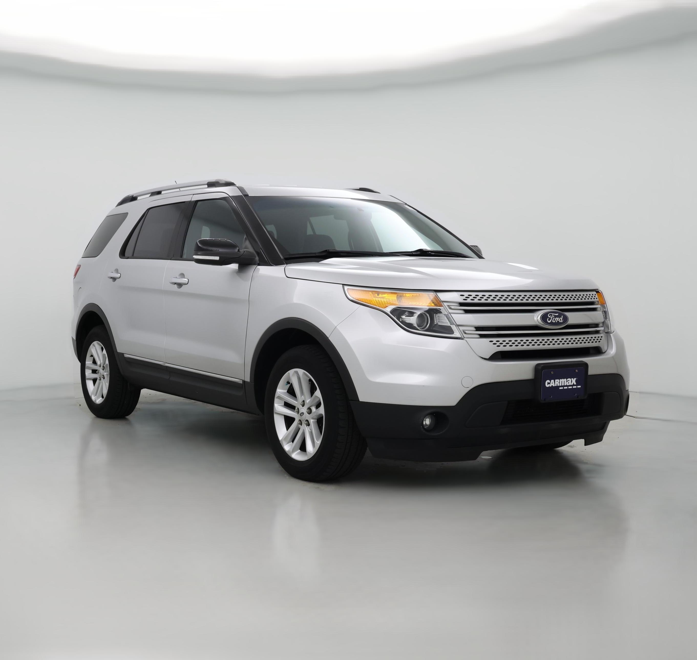 Thumbnail: 2015 Ford Explorer - 1