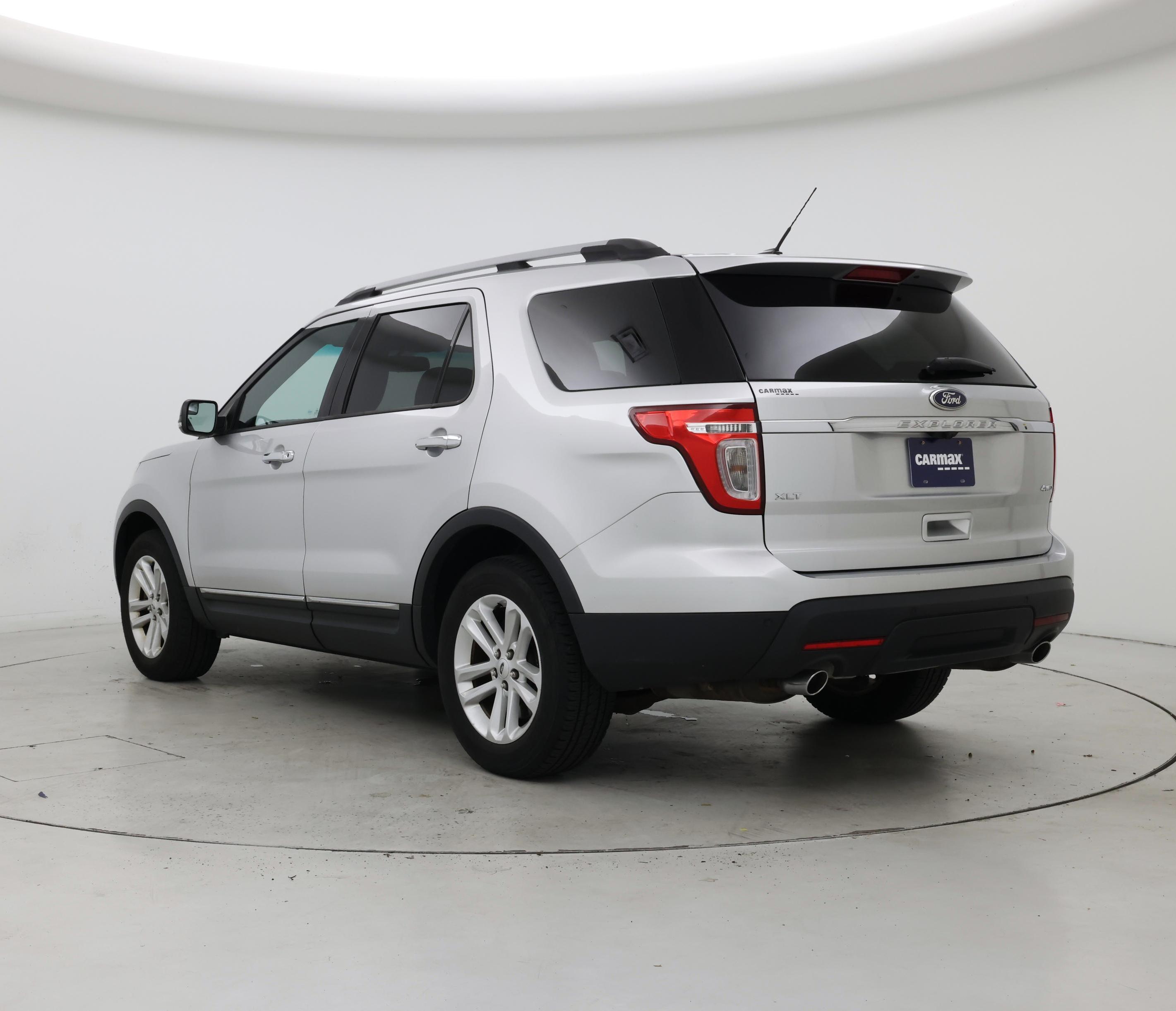 Thumbnail: 2015 Ford Explorer - 2