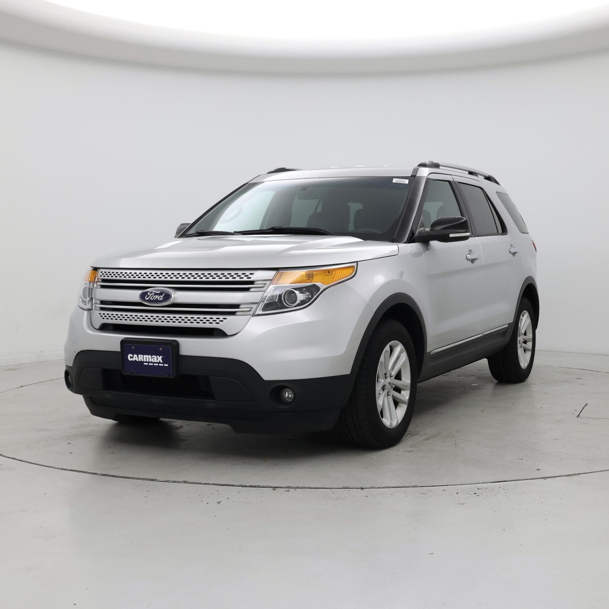 Thumbnail: 2015 Ford Explorer - 4