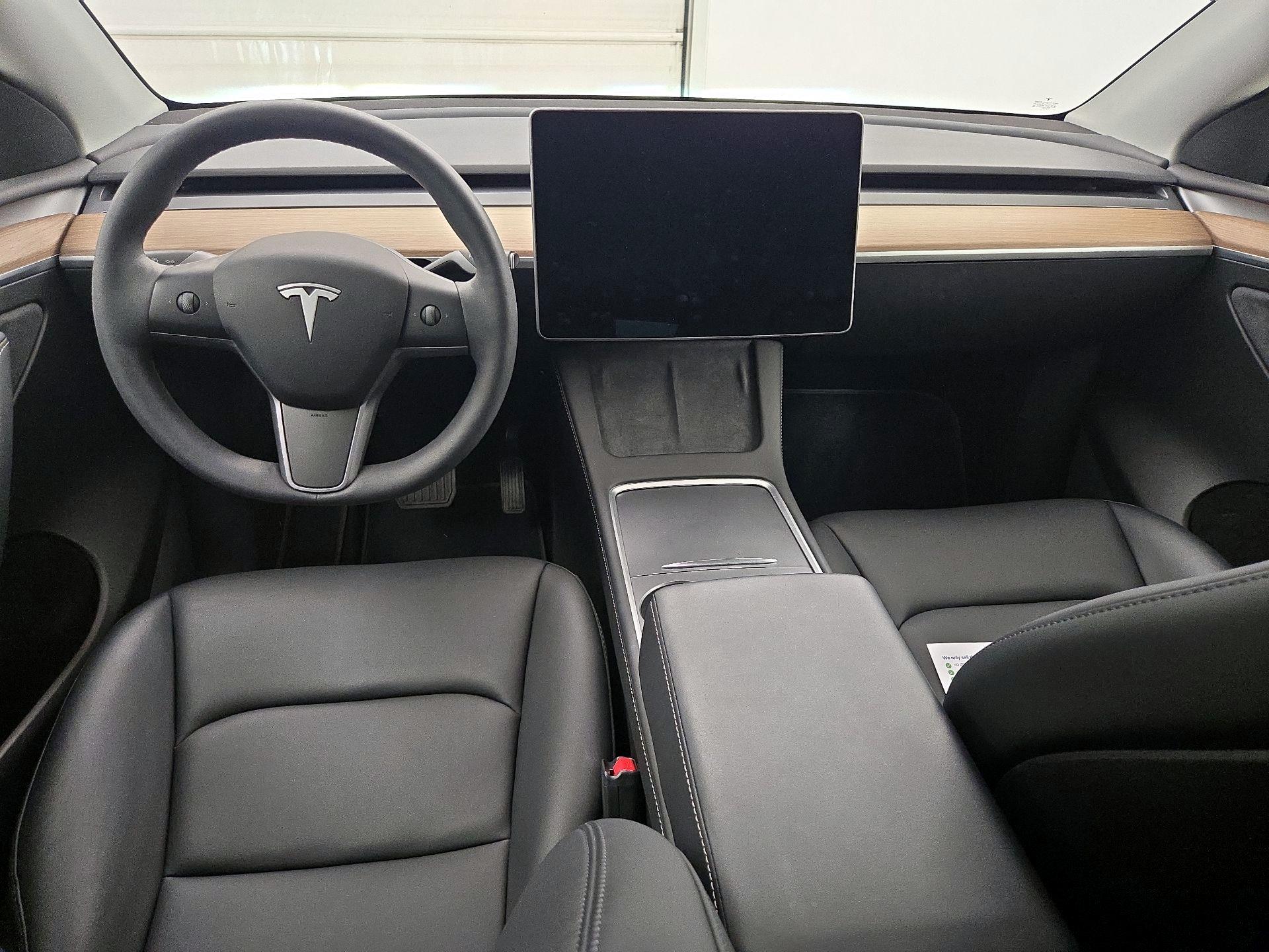 Thumbnail: 2023 Tesla Model Y - 9