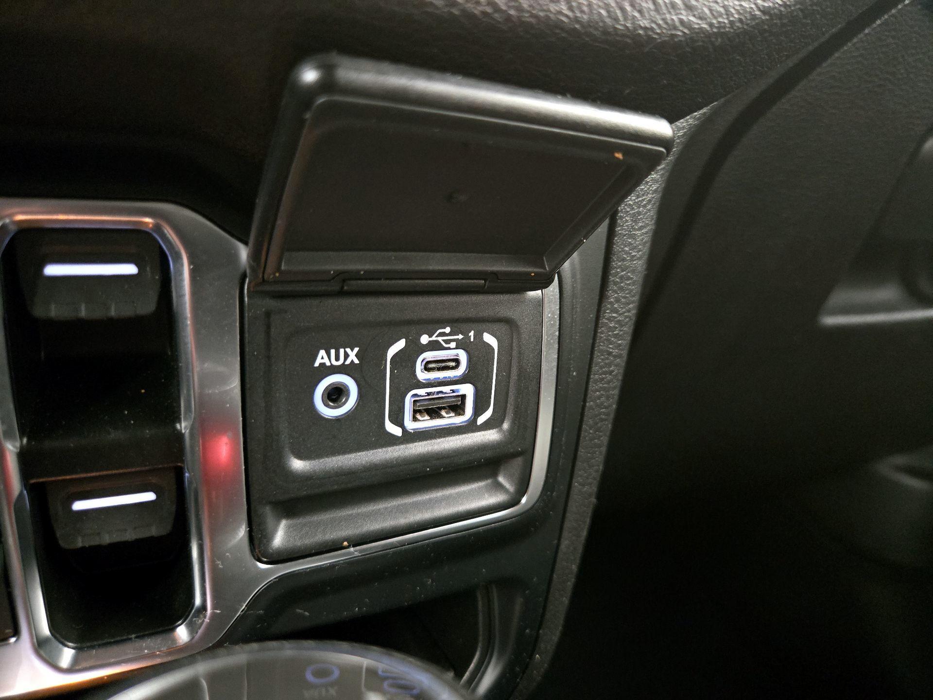 Thumbnail: 2024 Jeep Wrangler - 18