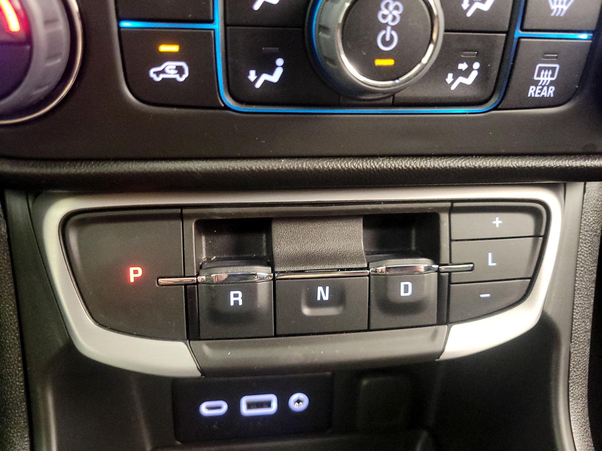 Thumbnail: 2023 GMC Terrain - 17