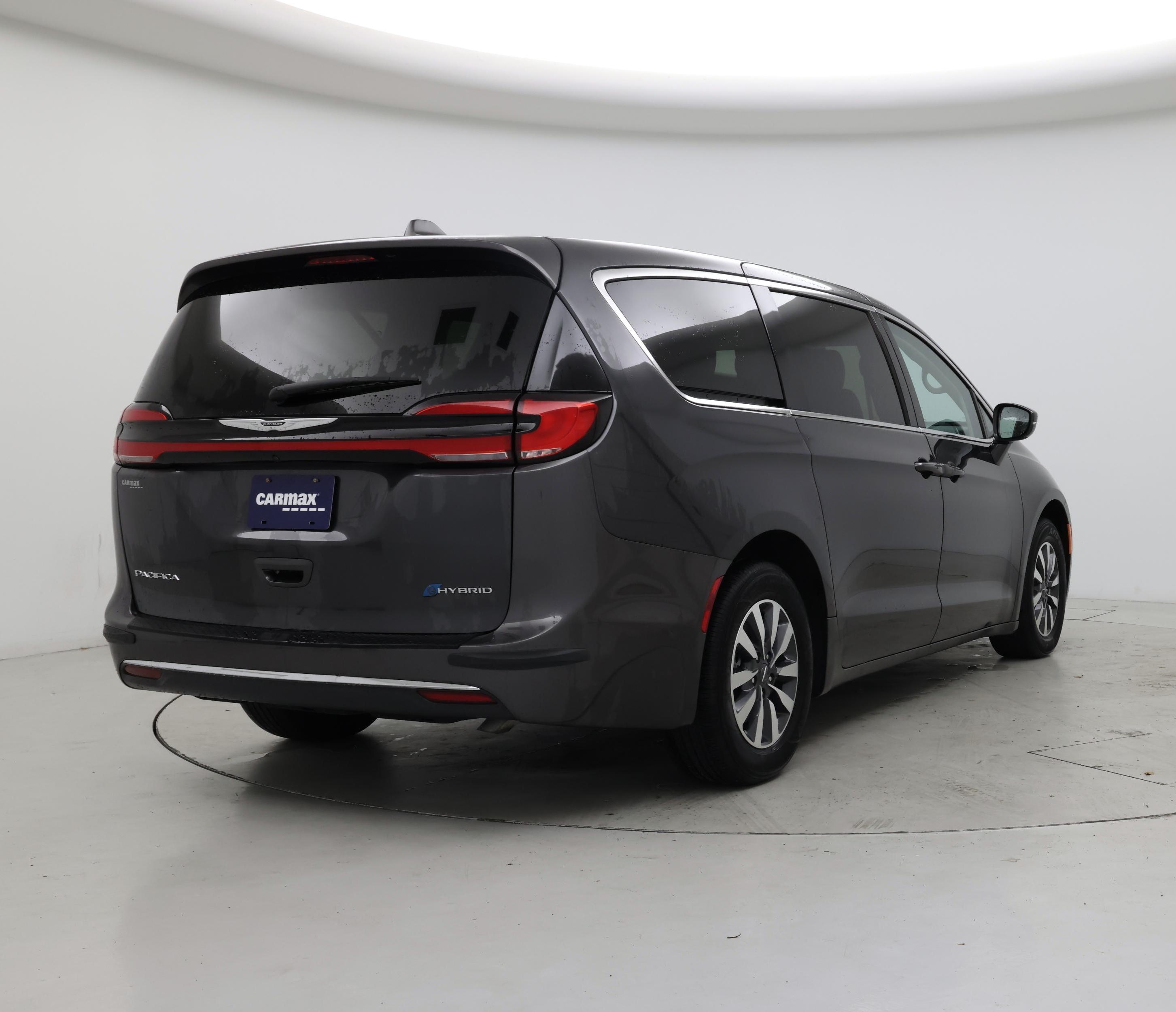 Thumbnail: 2022 Chrysler Pacifica - 8