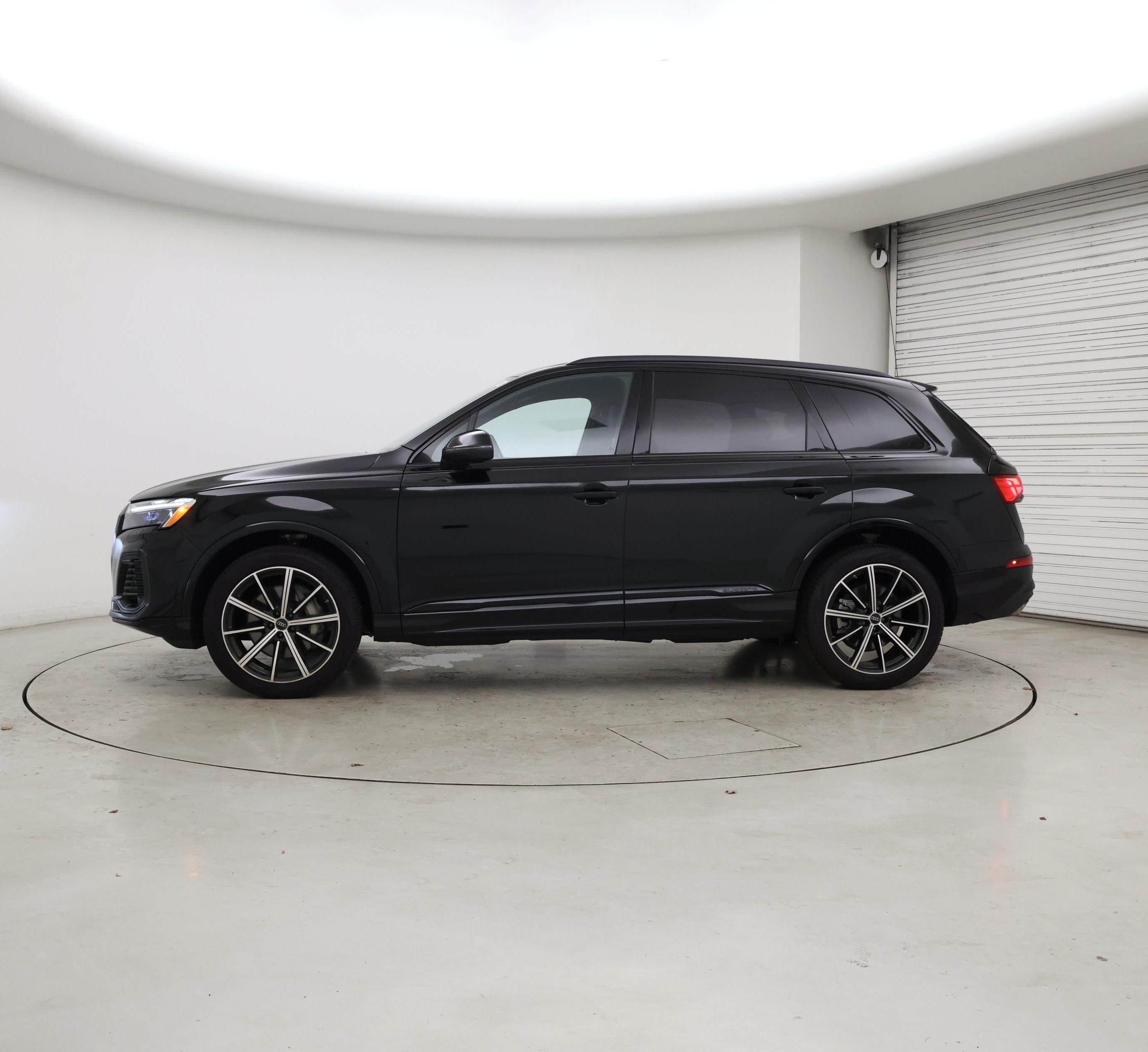 Thumbnail: 2025 Audi Q7 - 3