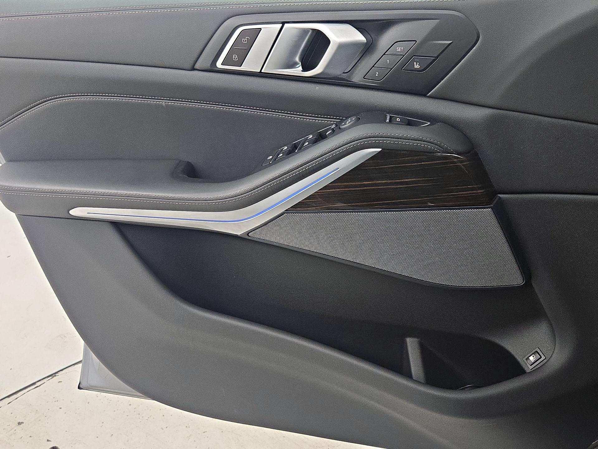 Thumbnail: 2024 BMW X5 - 12