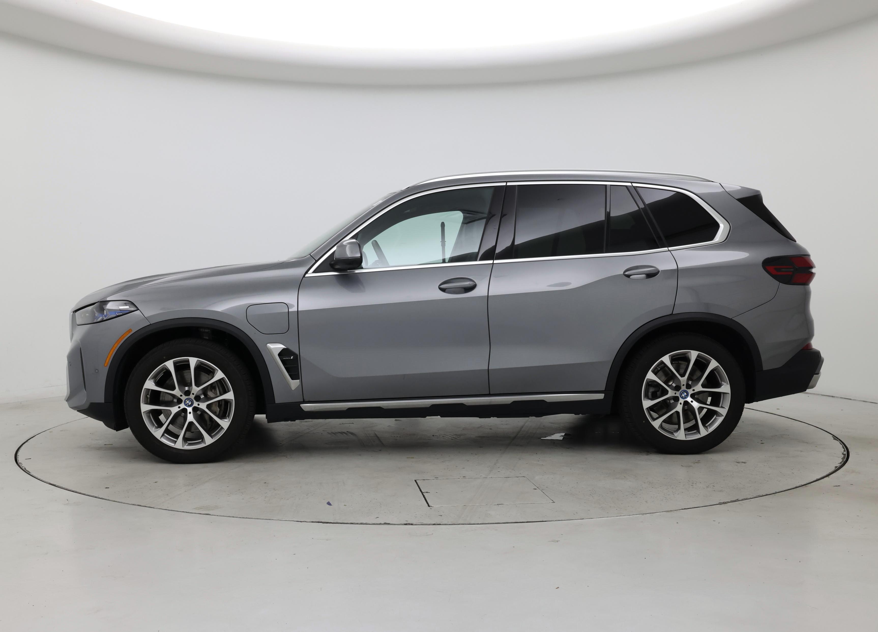 Thumbnail: 2024 BMW X5 - 3