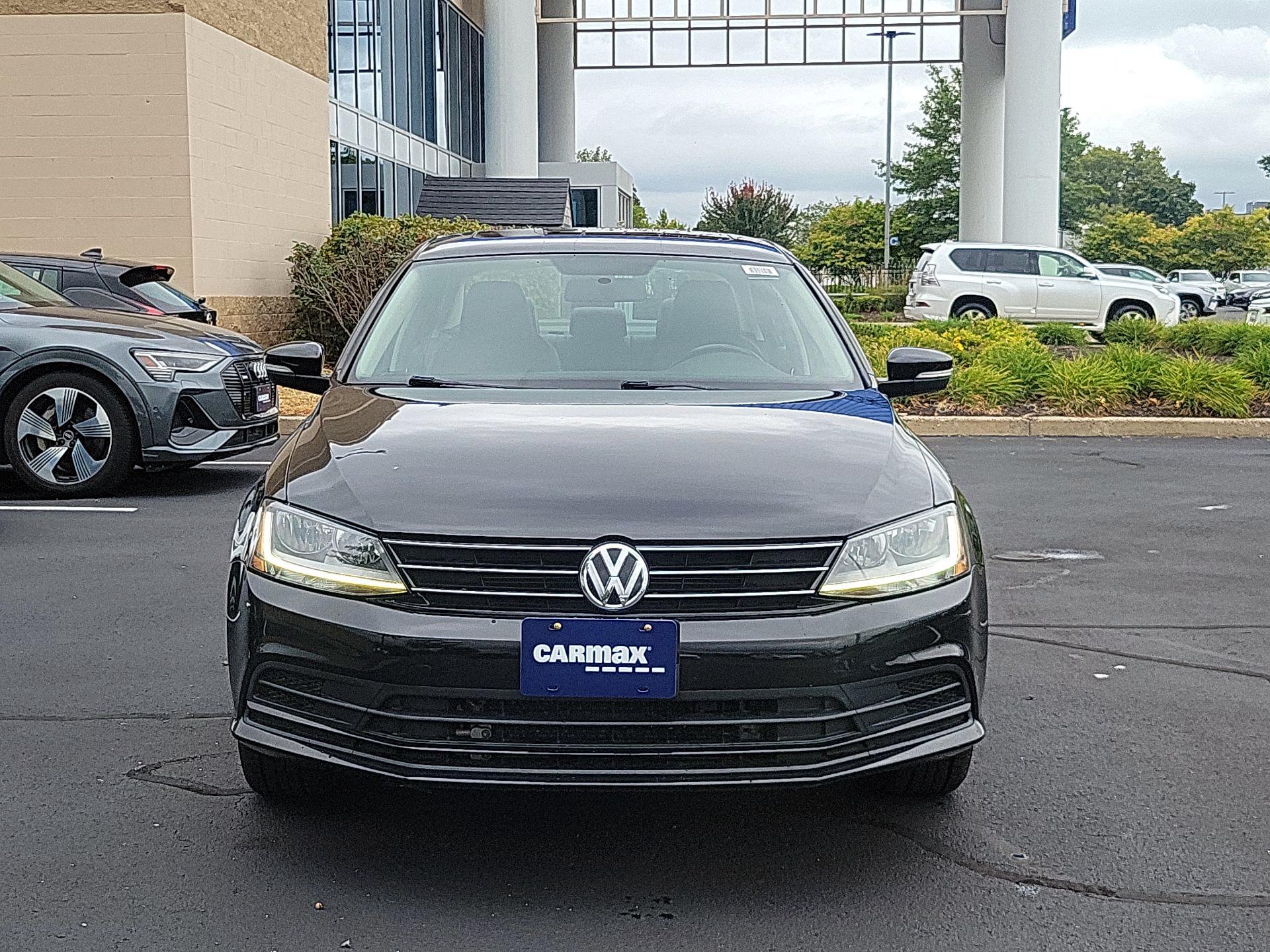 Thumbnail: 2017 Volkswagen Jetta - 2