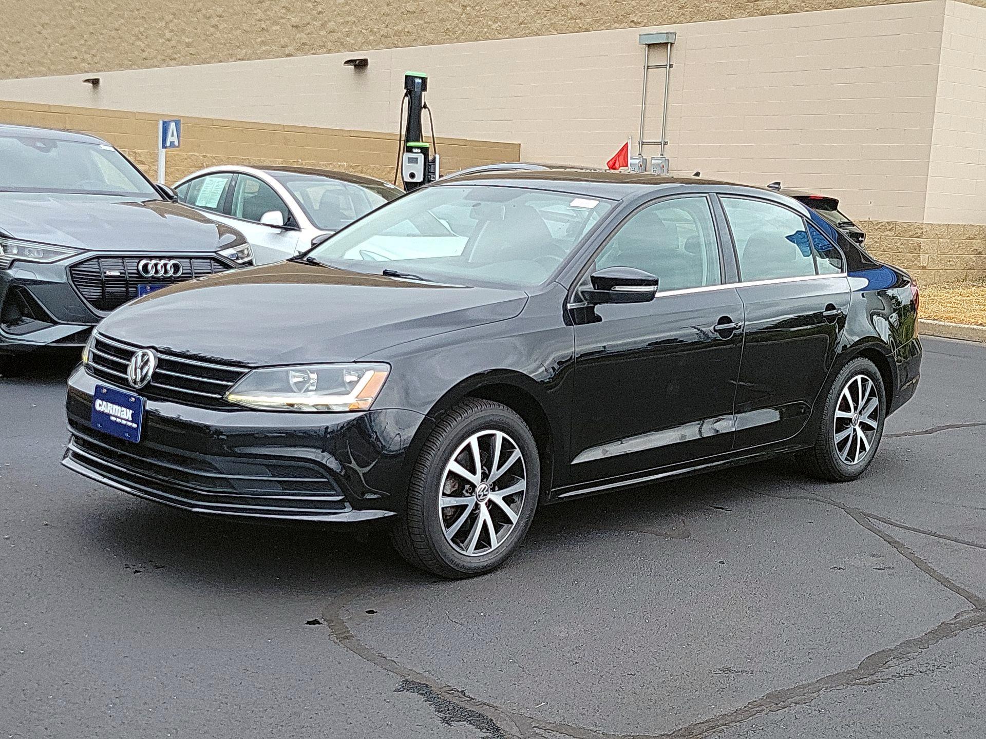 Thumbnail: 2017 Volkswagen Jetta - 3