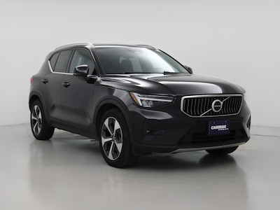 2023 Volvo XC40 B5 Plus Bright Theme