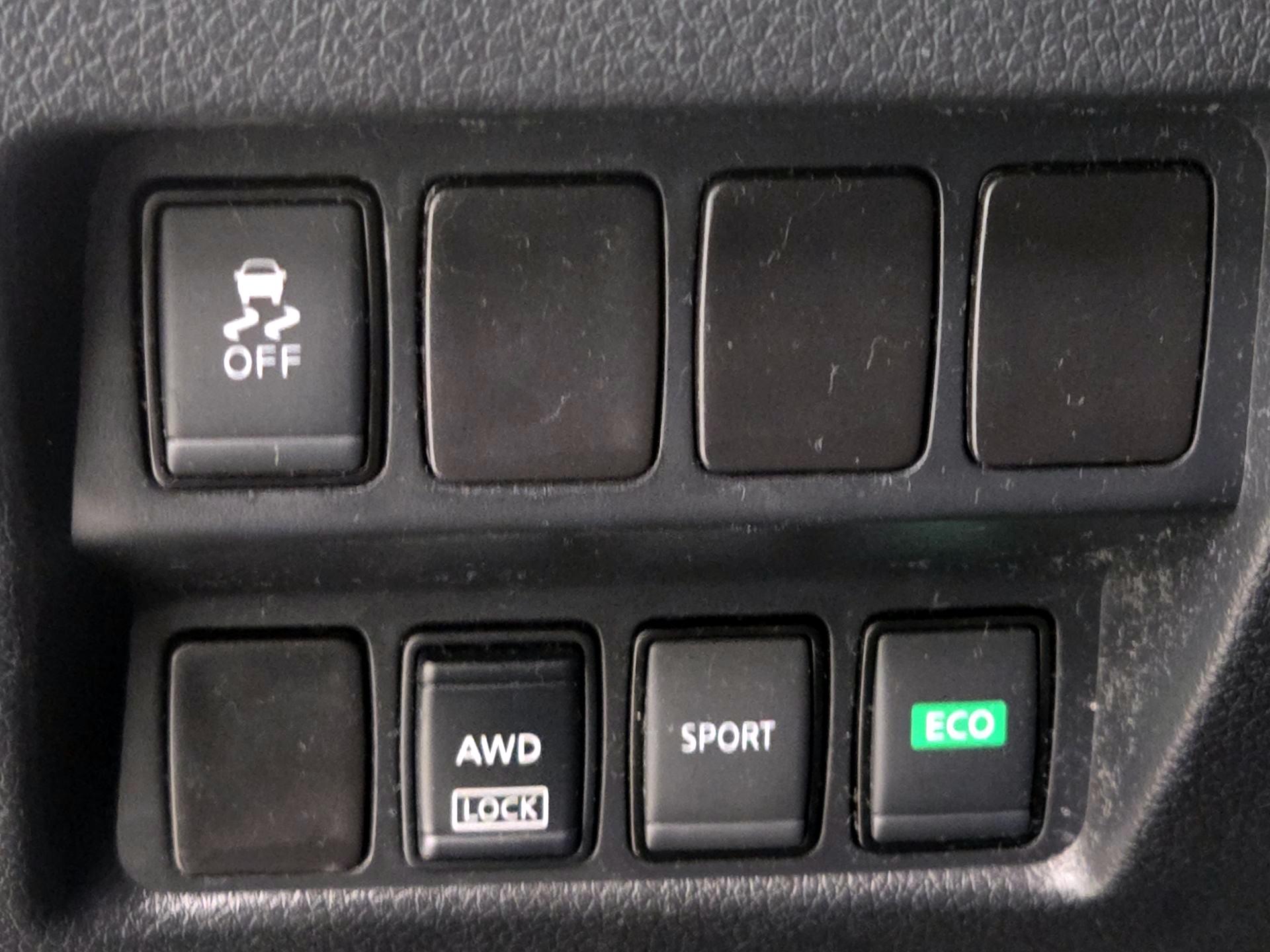 Thumbnail: 2017 Nissan Rogue - 13