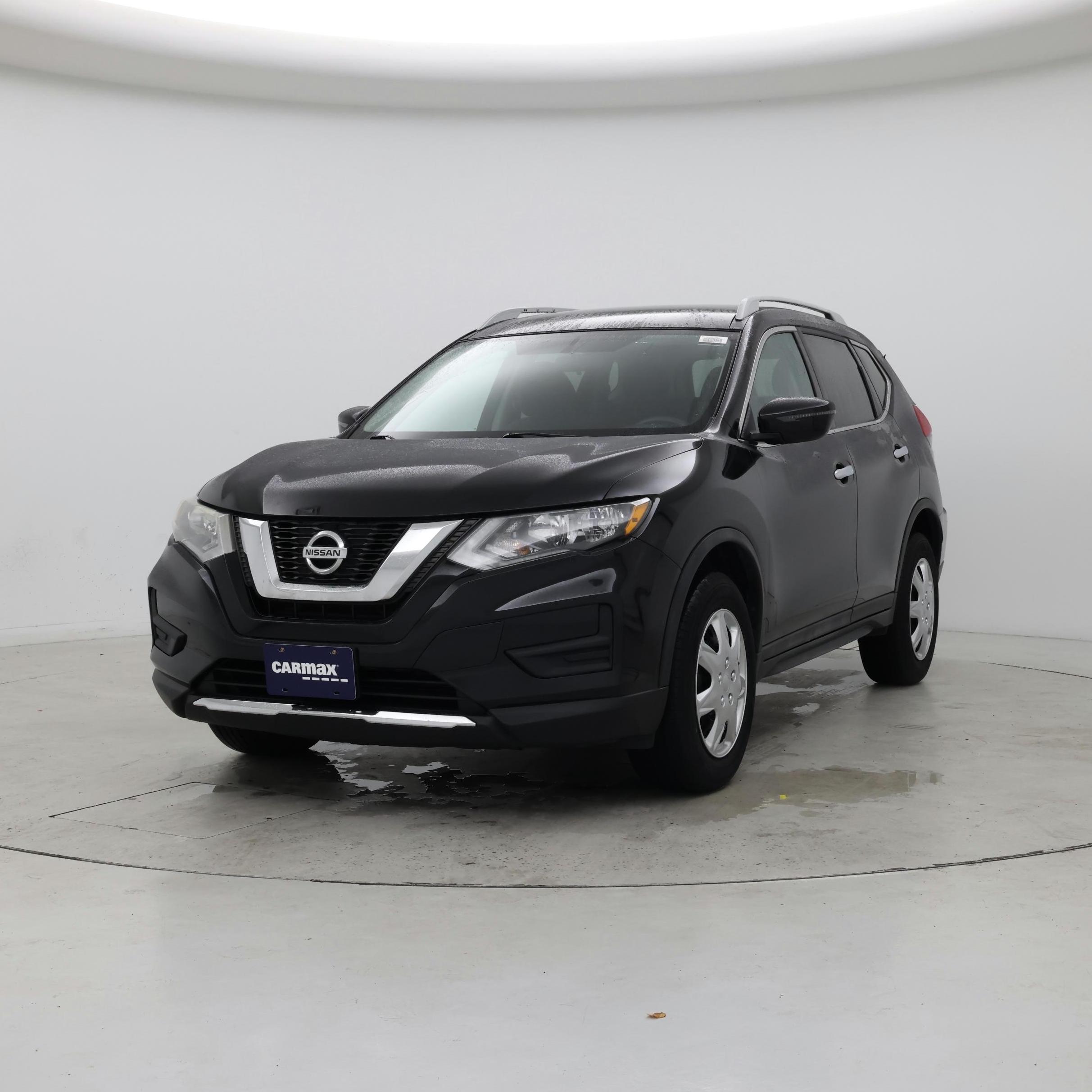 Thumbnail: 2017 Nissan Rogue - 4