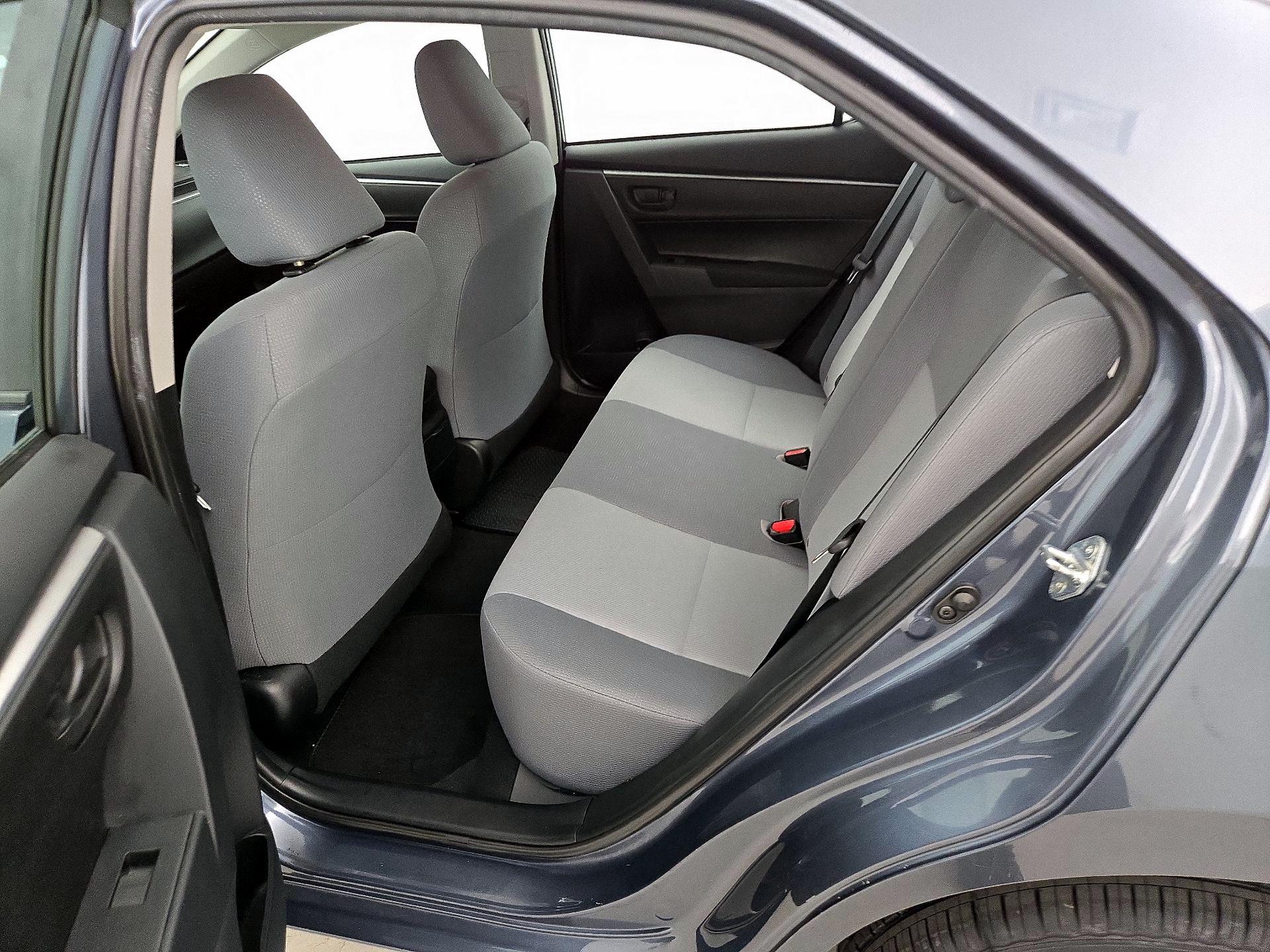 Thumbnail: 2016 Toyota Corolla - 18