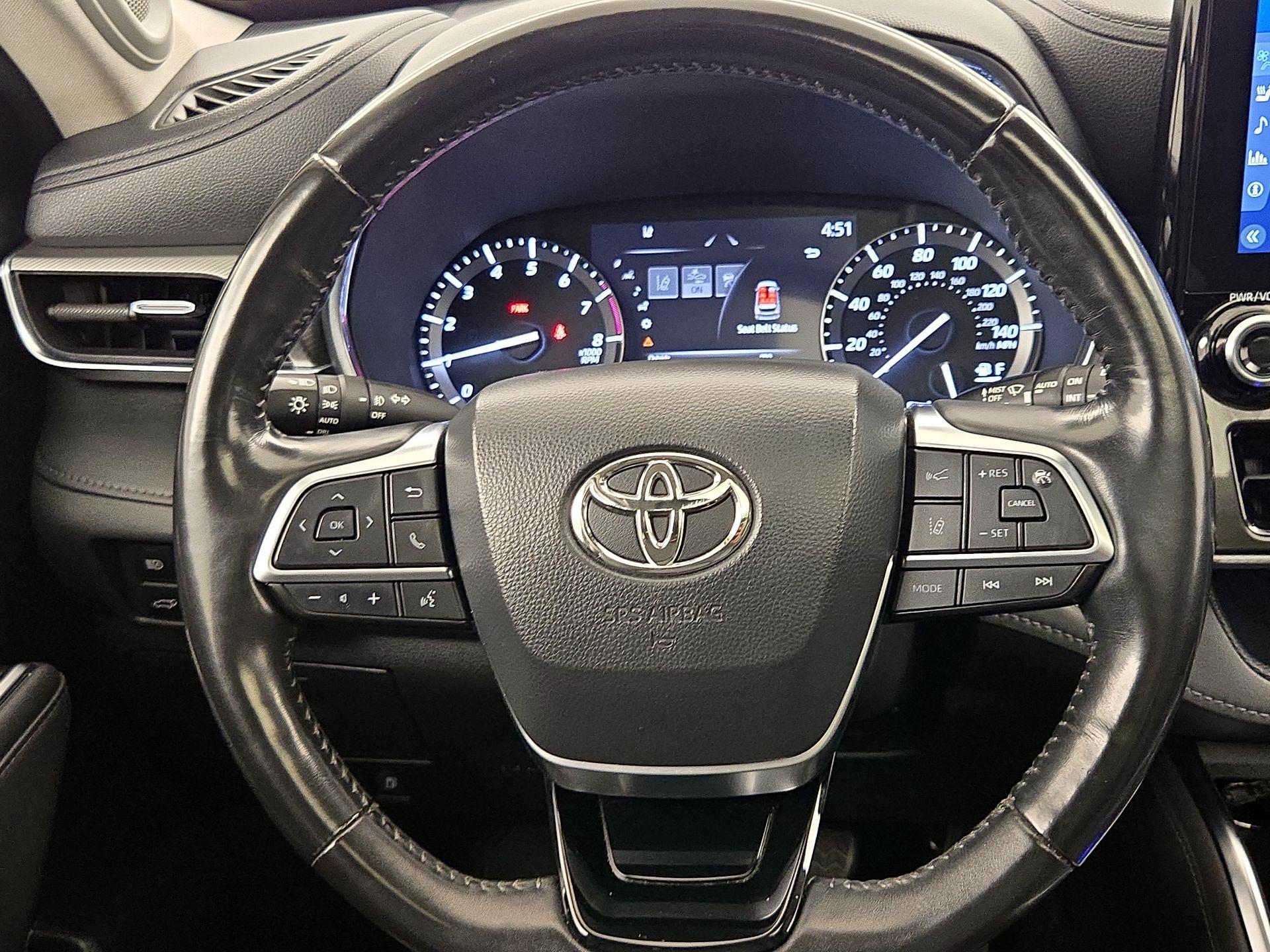 Thumbnail: 2021 Toyota Highlander - 10