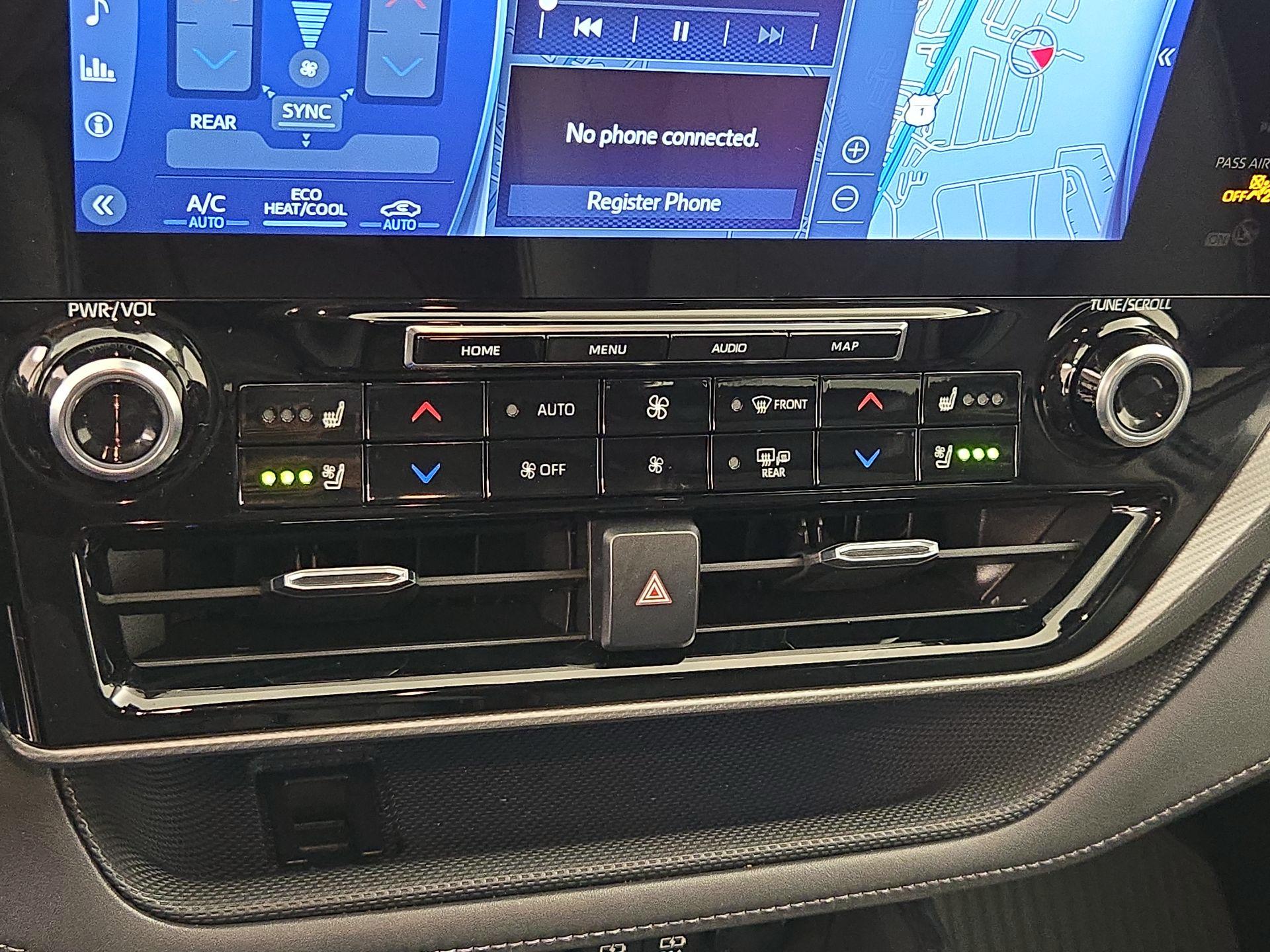 Thumbnail: 2021 Toyota Highlander - 17