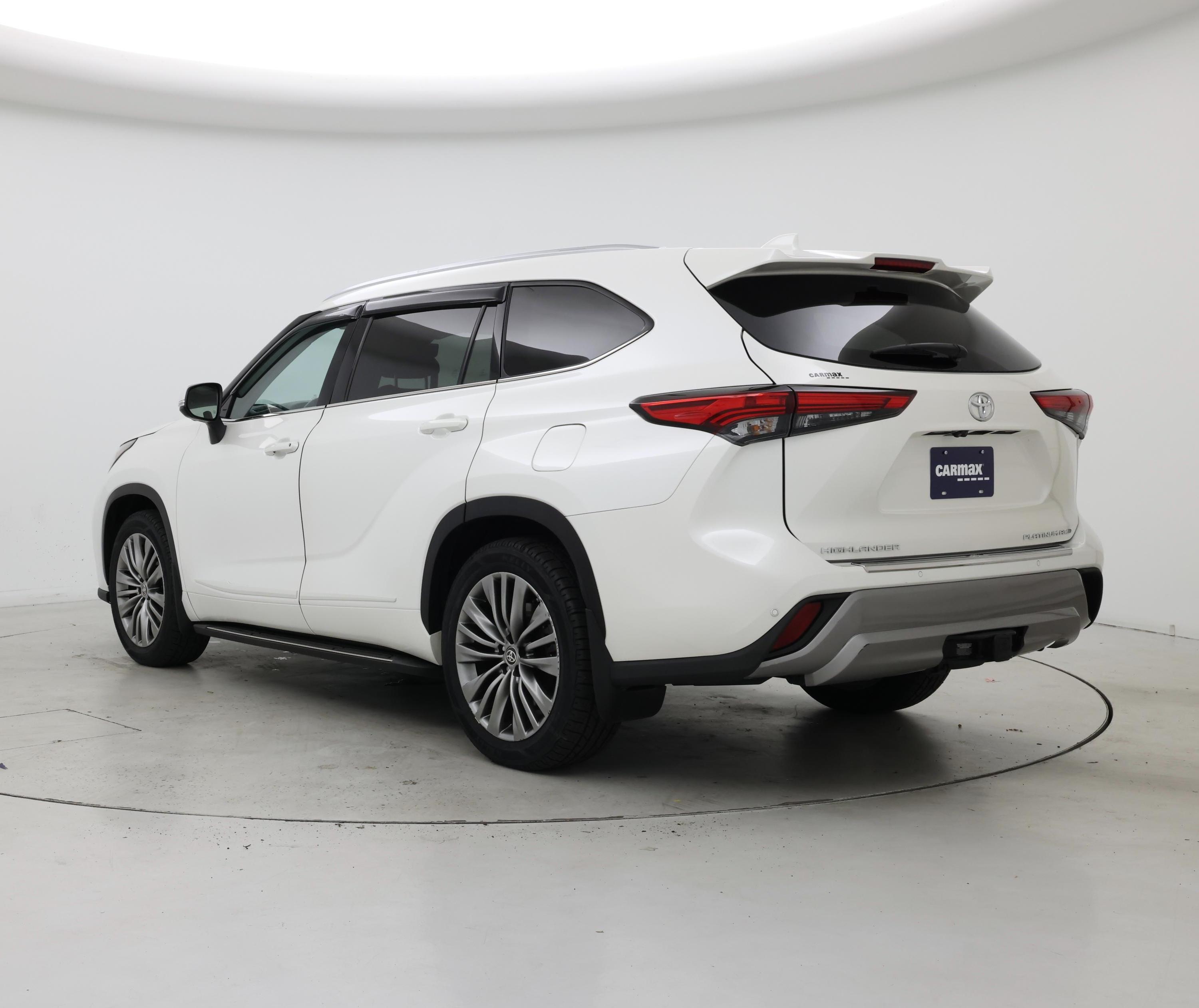 Thumbnail: 2021 Toyota Highlander - 2